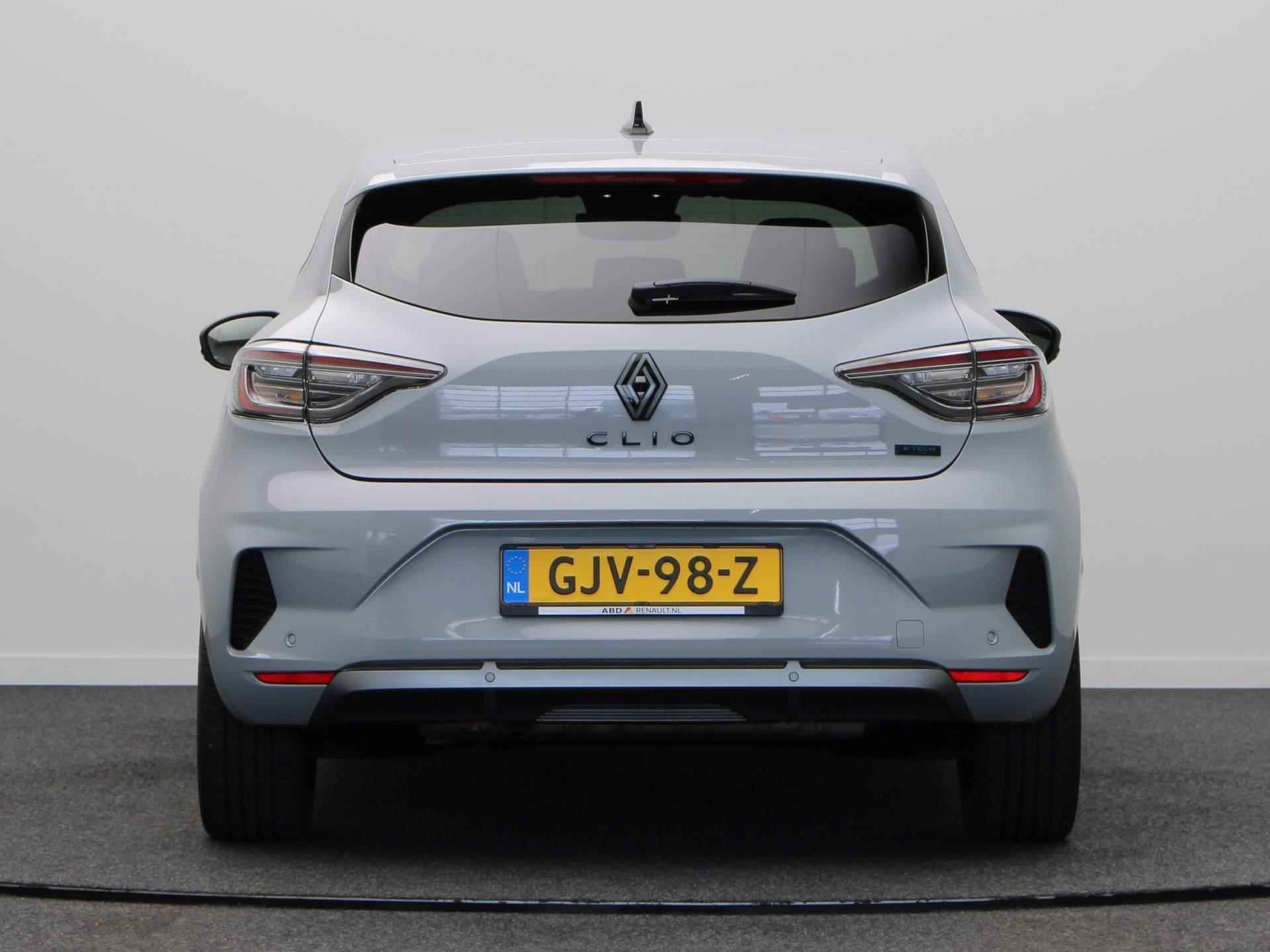 Renault Clio 1.6 E-Tech Full Hybrid 145 esprit Alpine | NL-auto | Bose Audio | 9,3 inch navigatie | Achteruitrijcamera | Stoel en stuurwielverwarming | Adaptive cruise control | Climate control - 7/58