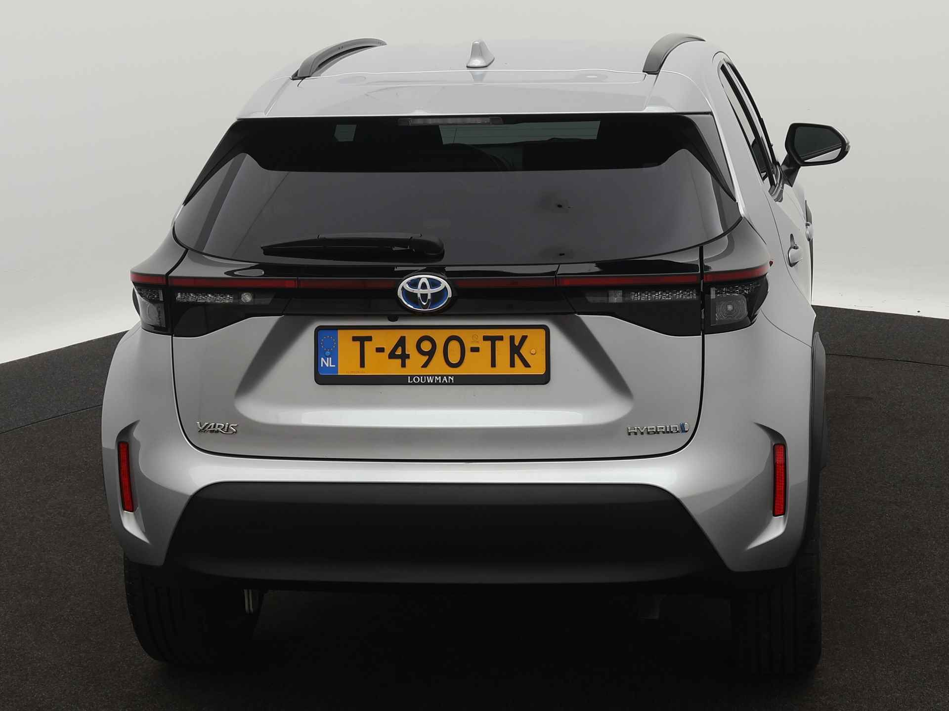 Toyota Yaris Cross 1.5 Hybrid Dynamic | Navigatie | Camera | Cruise Control Adaptief | Climate Control | LM velgen | - 30/43