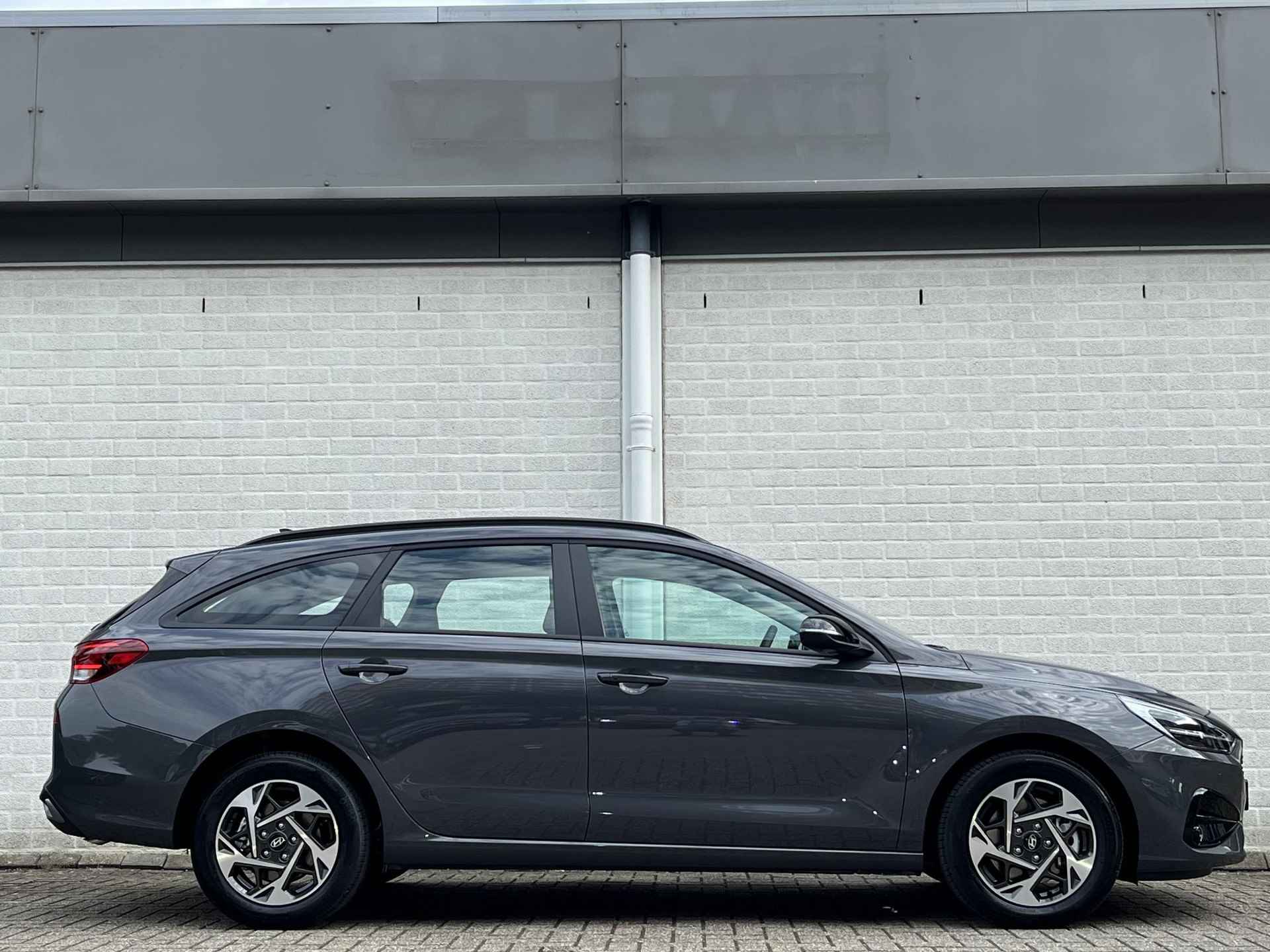 Hyundai i30 Wagon 1.0 T-GDi MHEV Comfort | €3000 KORTING | NIEUW MODEL | APPLE CARPLAY & ANDROID AUTO | CAMERA | SENSOREN | - 6/38