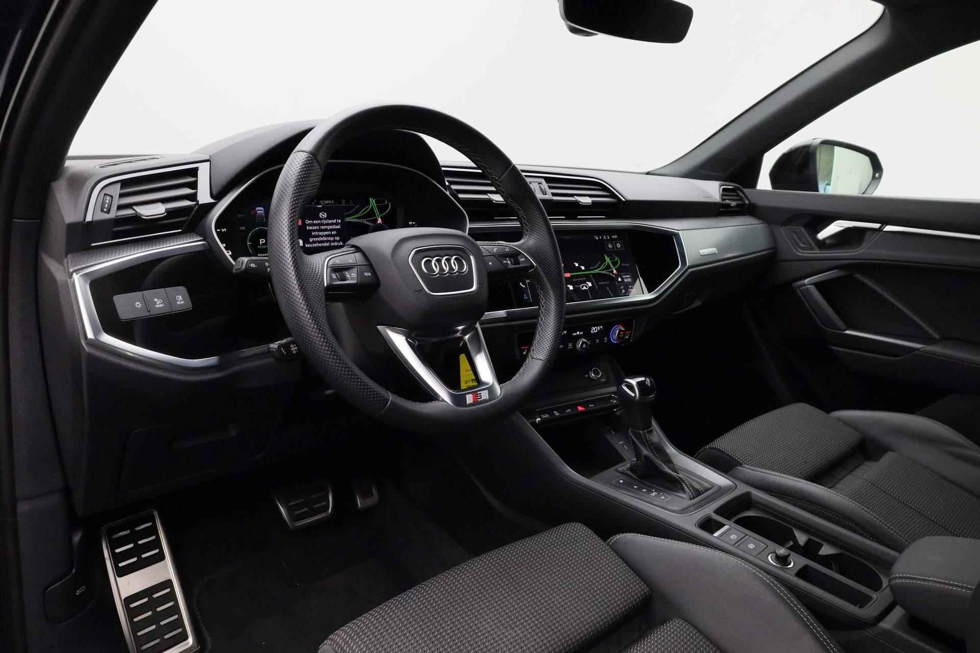 Audi Q3 Sportback 45 TFSI e 245PK S-tronic S Edition | Navi | Camera | ACC | 19 inch | Zwart optiek | Full LED - 2/48