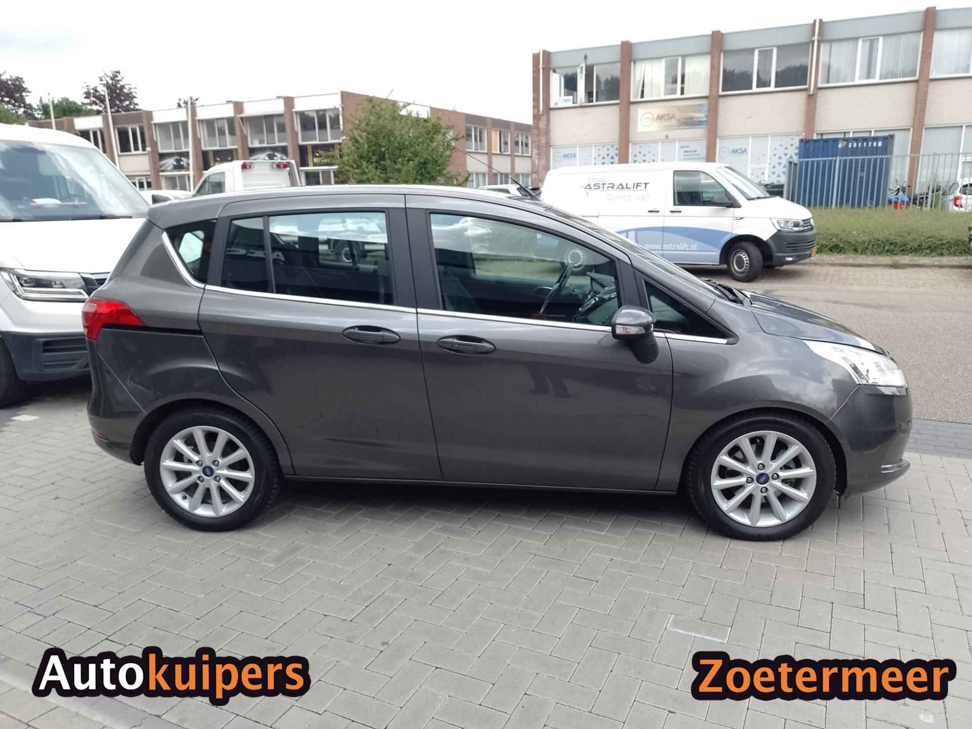 Ford B-Max 1.6 TDCI Titanium - 8/25