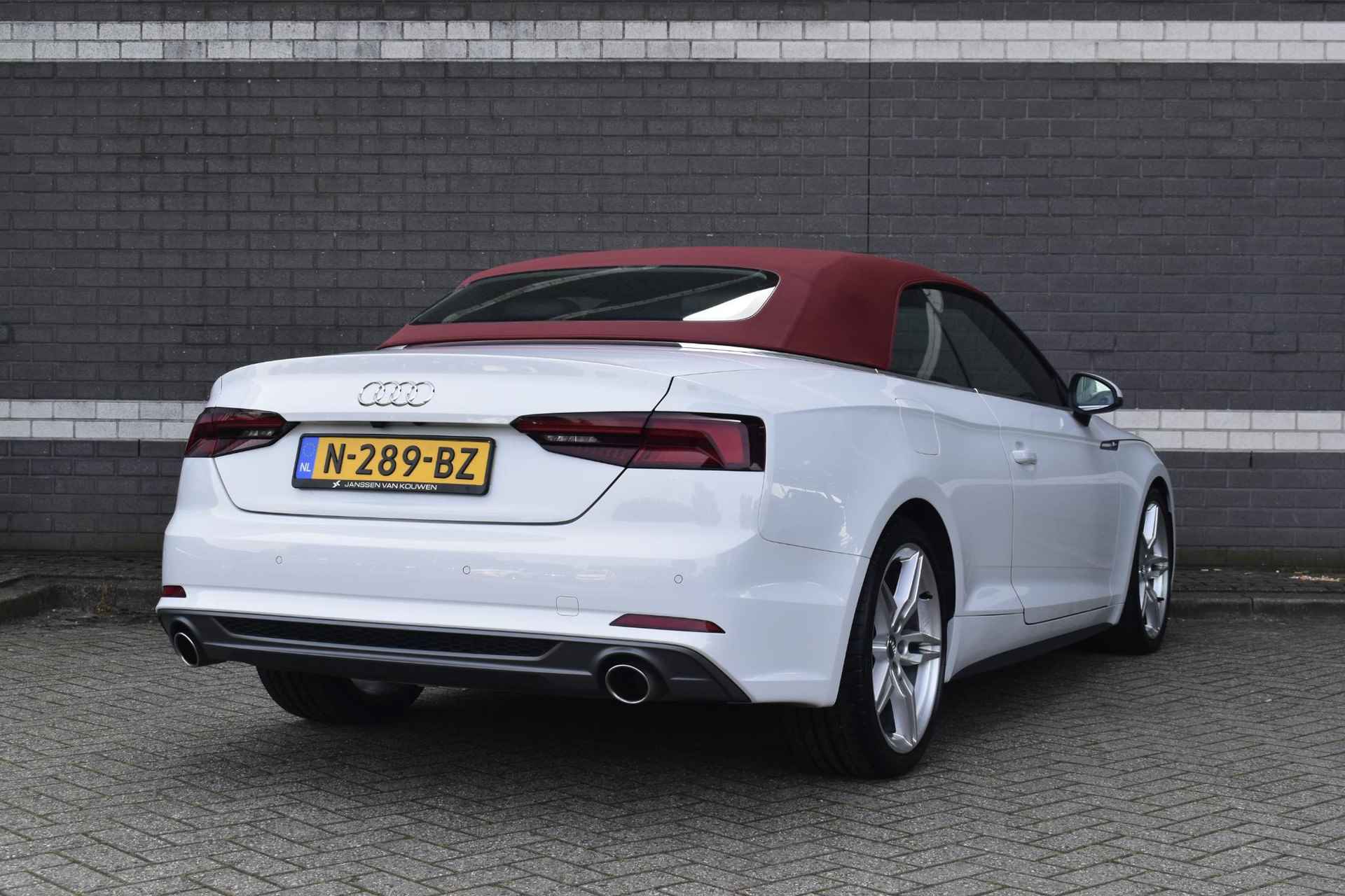 Audi A5 Cabriolet 40 TFSI Design Pro Line Plus / S-Line / Sportstoelen / Camera / Leder - 2/38