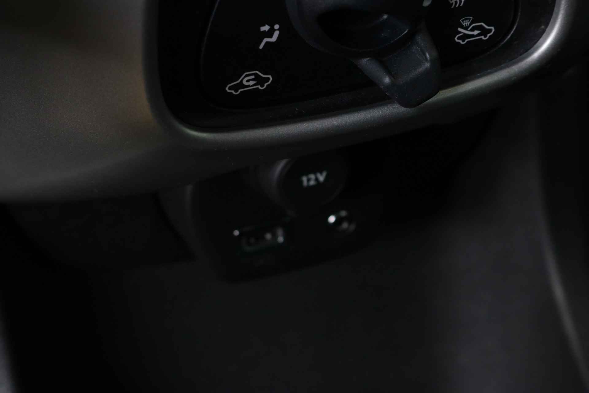 Peugeot 108 1.0 12V E-VTI 68PK | Airco | Centrale vergr. | Blue Tooth | Led Mistlampen voor | - 33/38