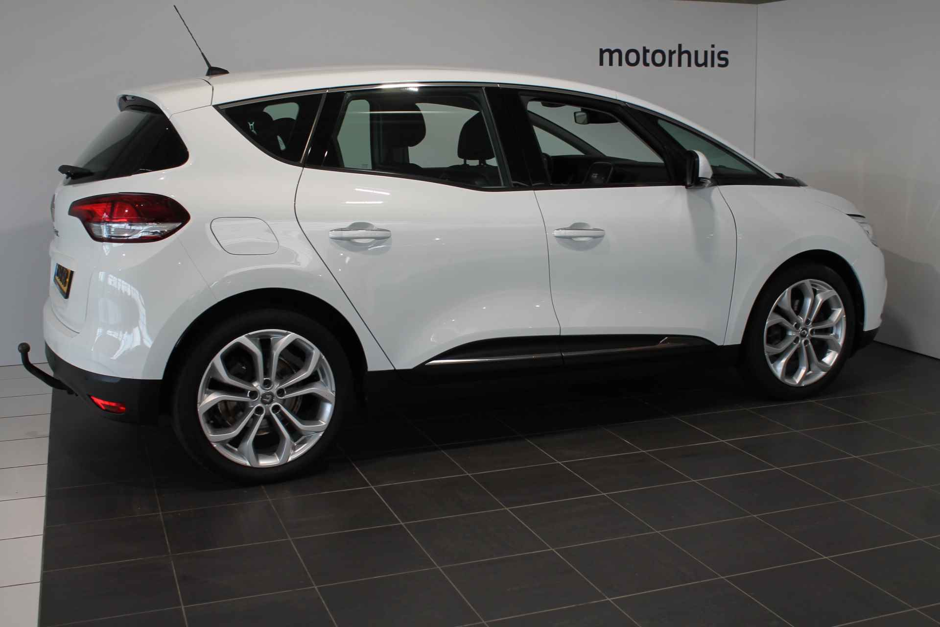 Renault Scenic 1.2 TCE 85KW - 7/30