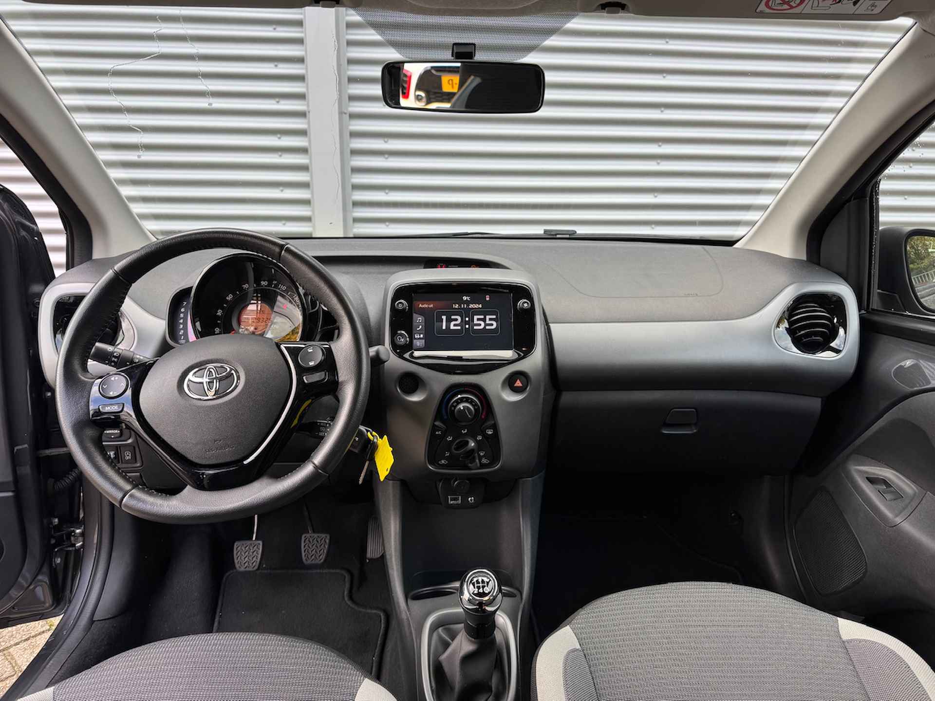 TOYOTA Aygo 1.0 VVT-i 72pk 5D x-play | Airco | Apple Carplay/Android Auto | - 12/41