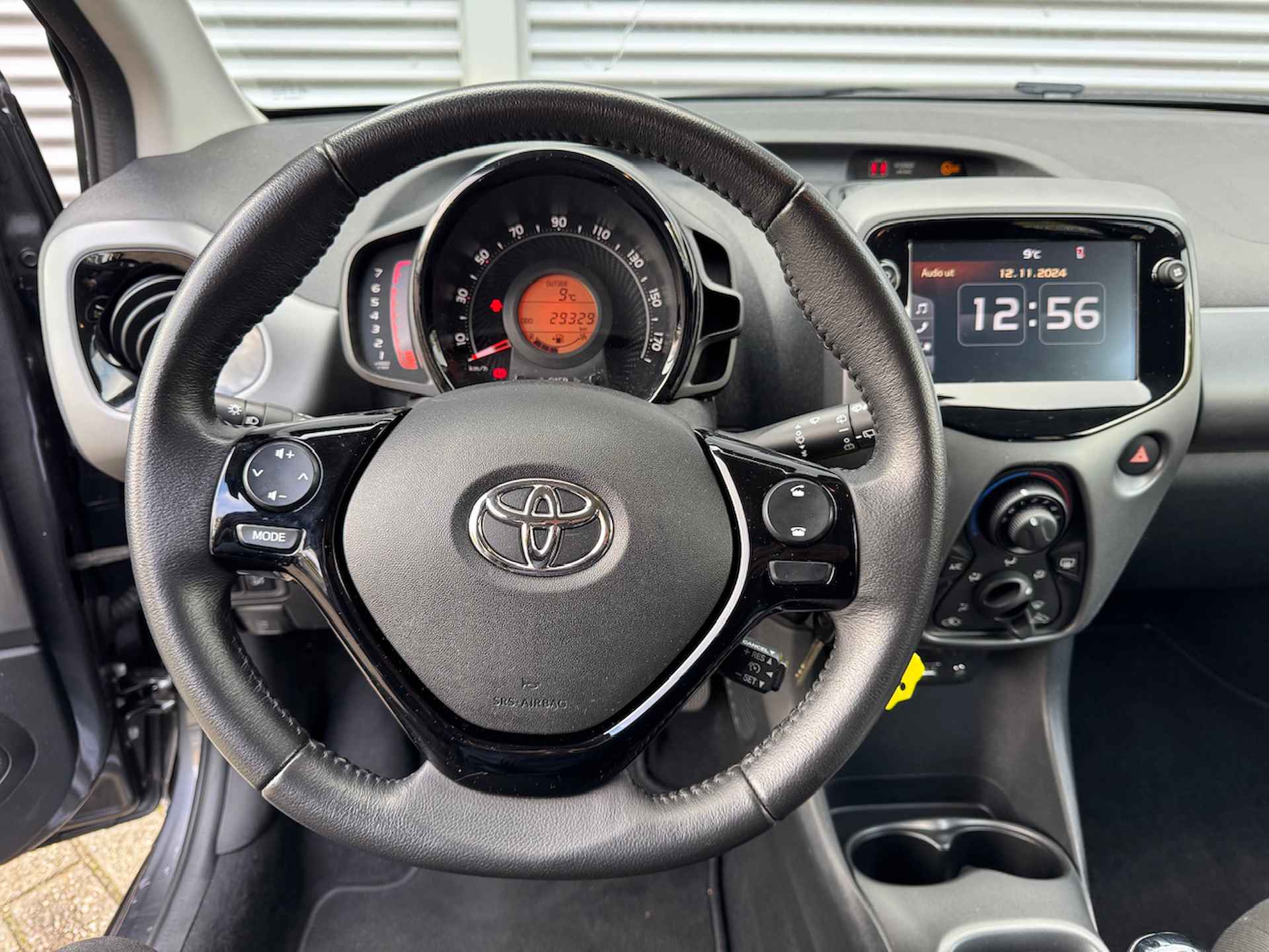 TOYOTA Aygo 1.0 VVT-i 72pk 5D x-play | Airco | Apple Carplay/Android Auto | - 13/41