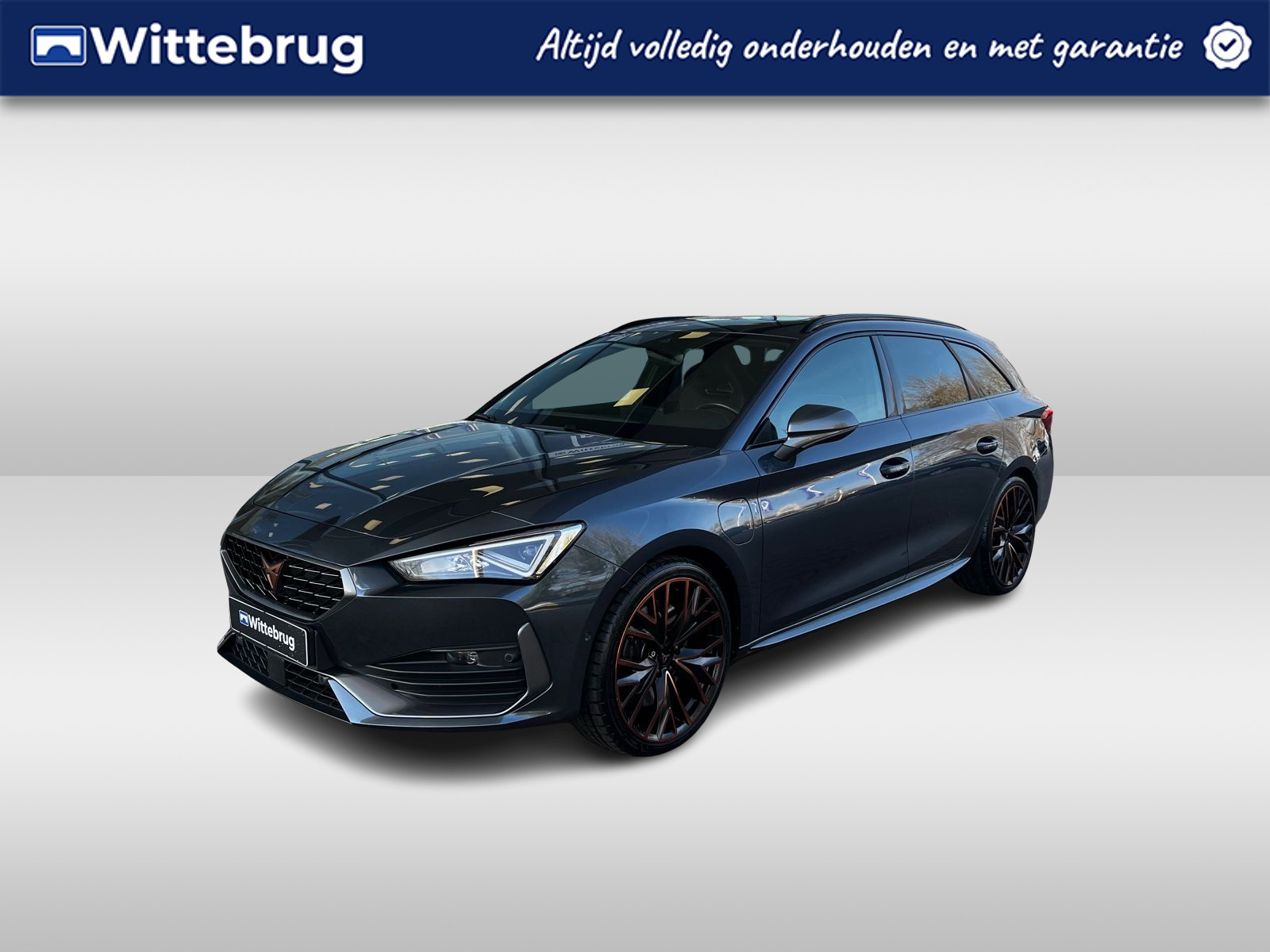 CUPRA Leon Sportstourer 1.4 e-Hybrid VZ Black Edition / Panorama dak / 19 Inch / Zwart Leer / Supersportstuur / 245PK /