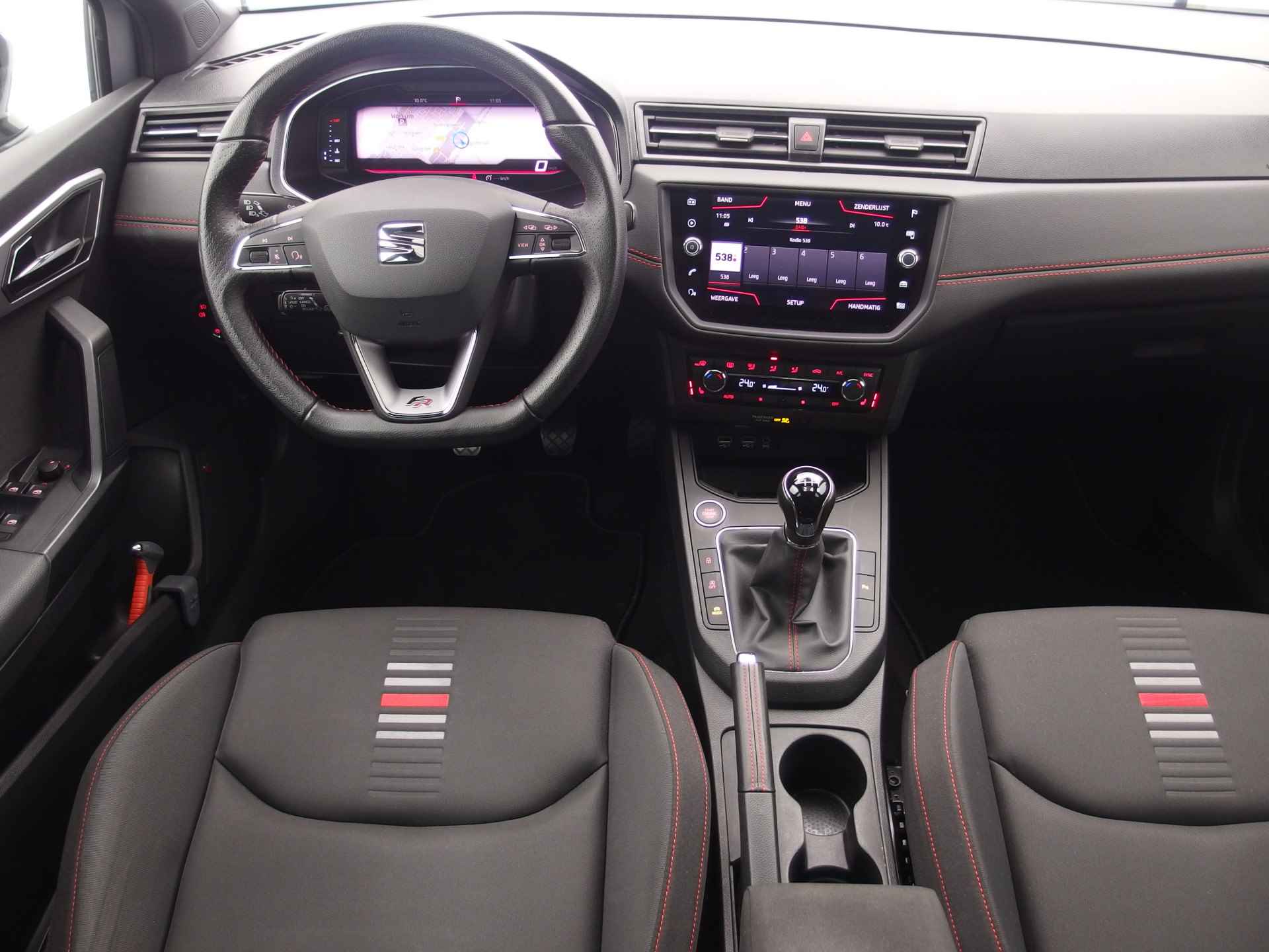 SEAT Ibiza 1.5 TSI 150PK EVO FR Business Intense VIRTUAL / PANORAMADAK / BEATS / ACC / KEYLESS / STOELVERW / TREKHAAK / NL-AUTO - 11/57