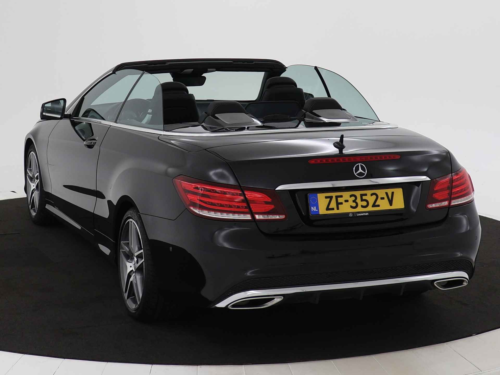 Mercedes-Benz E-Klasse Cabrio 200 Edition Sport Limited | 5 spaaks AMG LM velgen | Navigatie | Parking support | Louwman Basis Pakket - 13/44