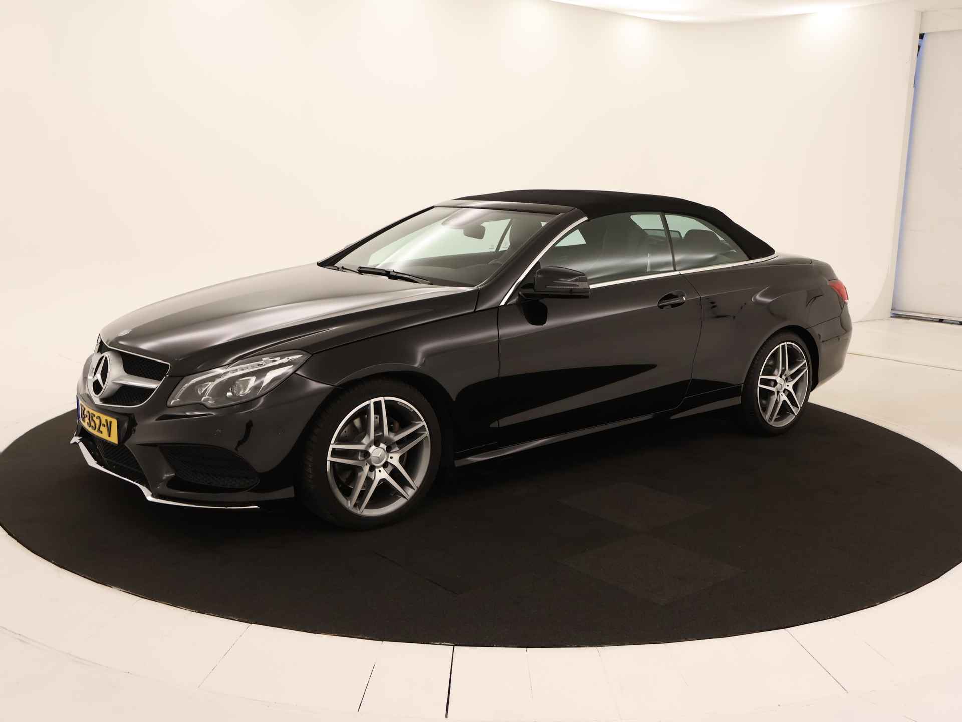 Mercedes-Benz E-Klasse Cabrio 200 Edition Sport Limited | 5 spaaks AMG LM velgen | Navigatie | Parking support | Louwman Basis Pakket - 41/44