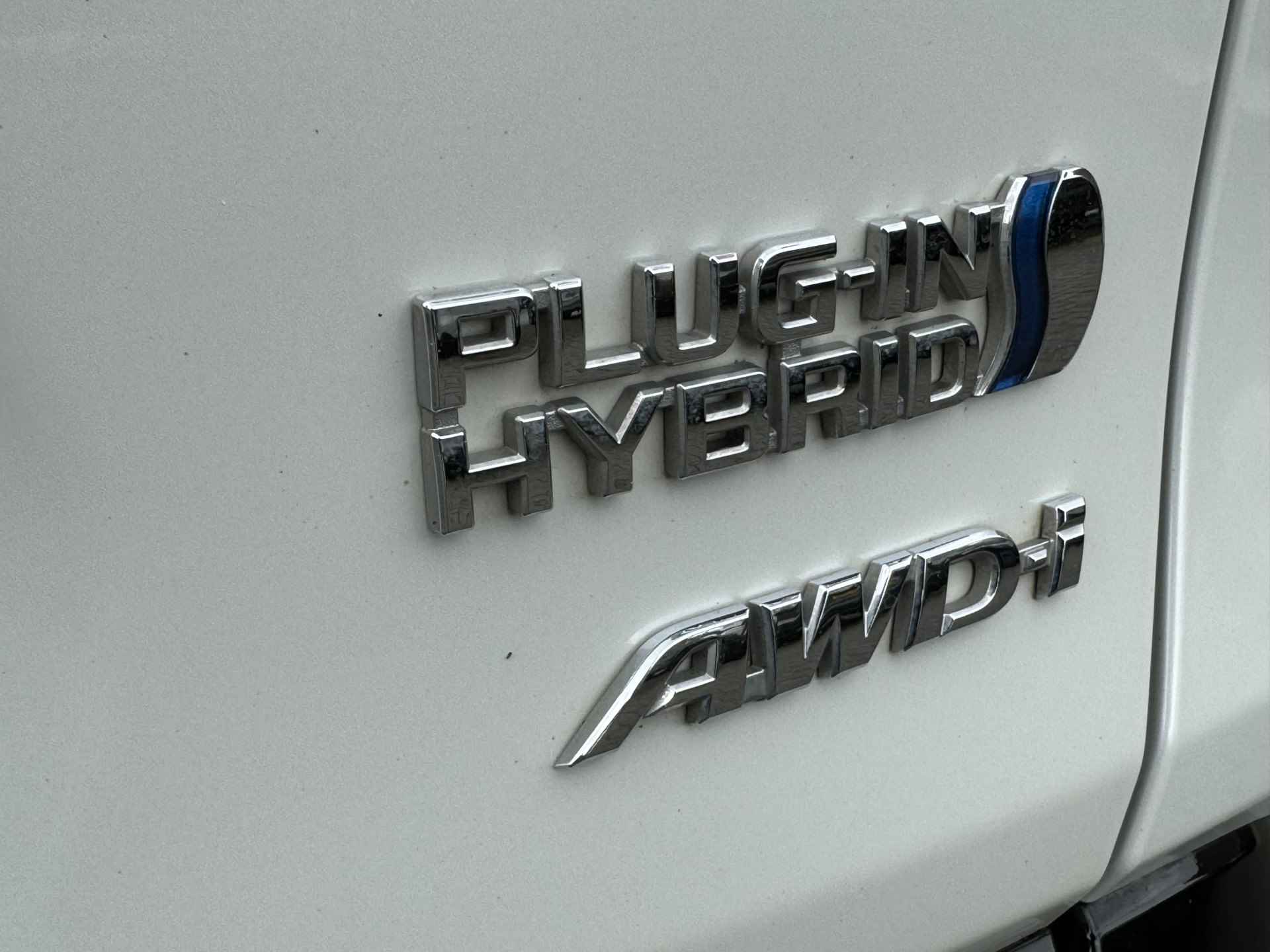 Toyota RAV4 2.5 Plug-in Hybrid AWD Bi-Tone Plus | 4x Nieuwe Allseason banden | Pano dak | 10 jr GARANTIE | Rijklaar!! - 46/52