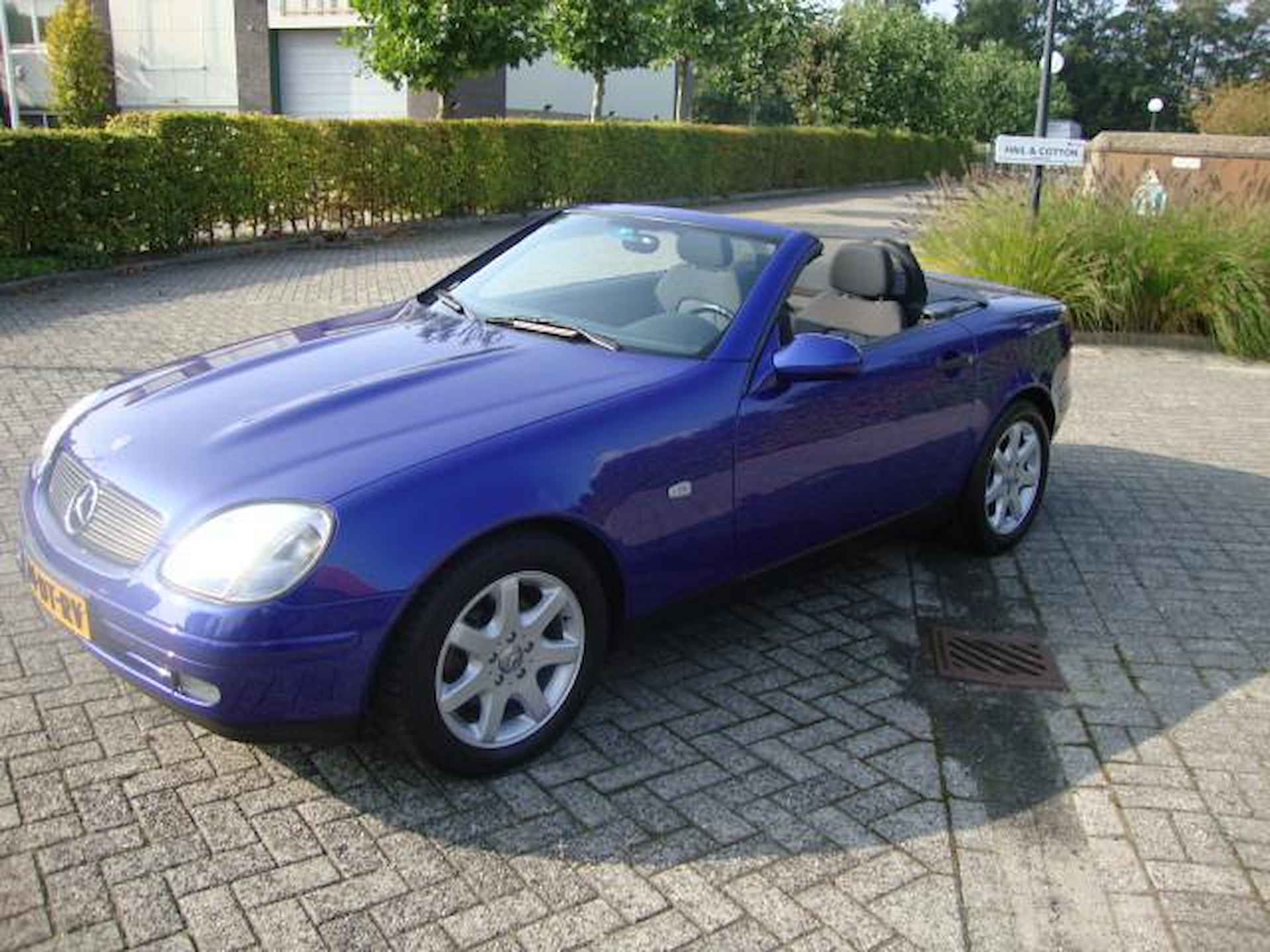 Mercedes SLK-Klasse 2.0 SLK200 ROADSTER - 2/18