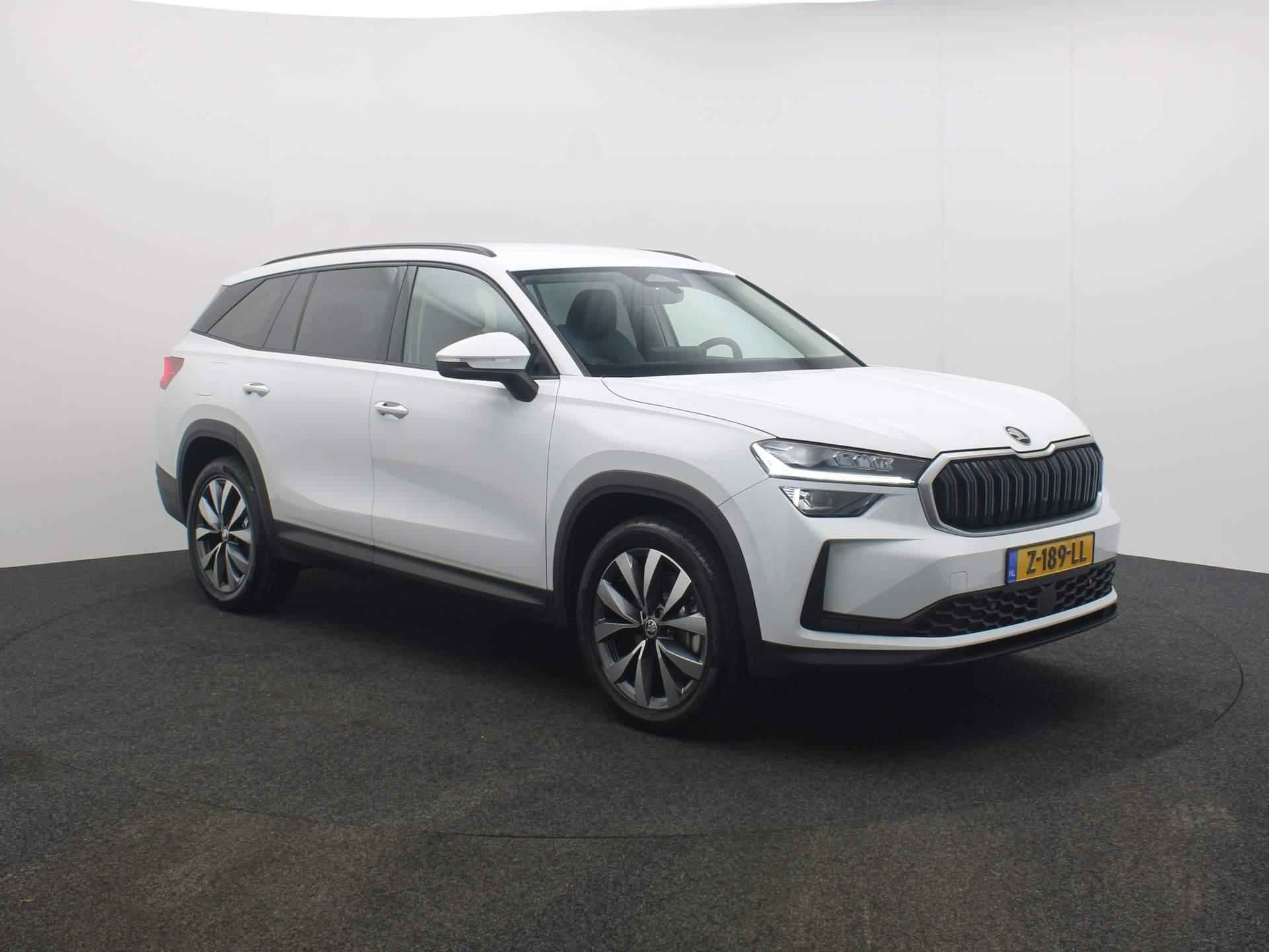 Škoda Kodiaq Business Edition 1.5 eTSI 150pk DSG Automaat *Nieuw model* Adaptive cruise control, Elektrische achterklep, Navigatie, Achteruitrijcamera, LED matrix verlichting, Stoelverwarming, Parkeersensoren - 8/39