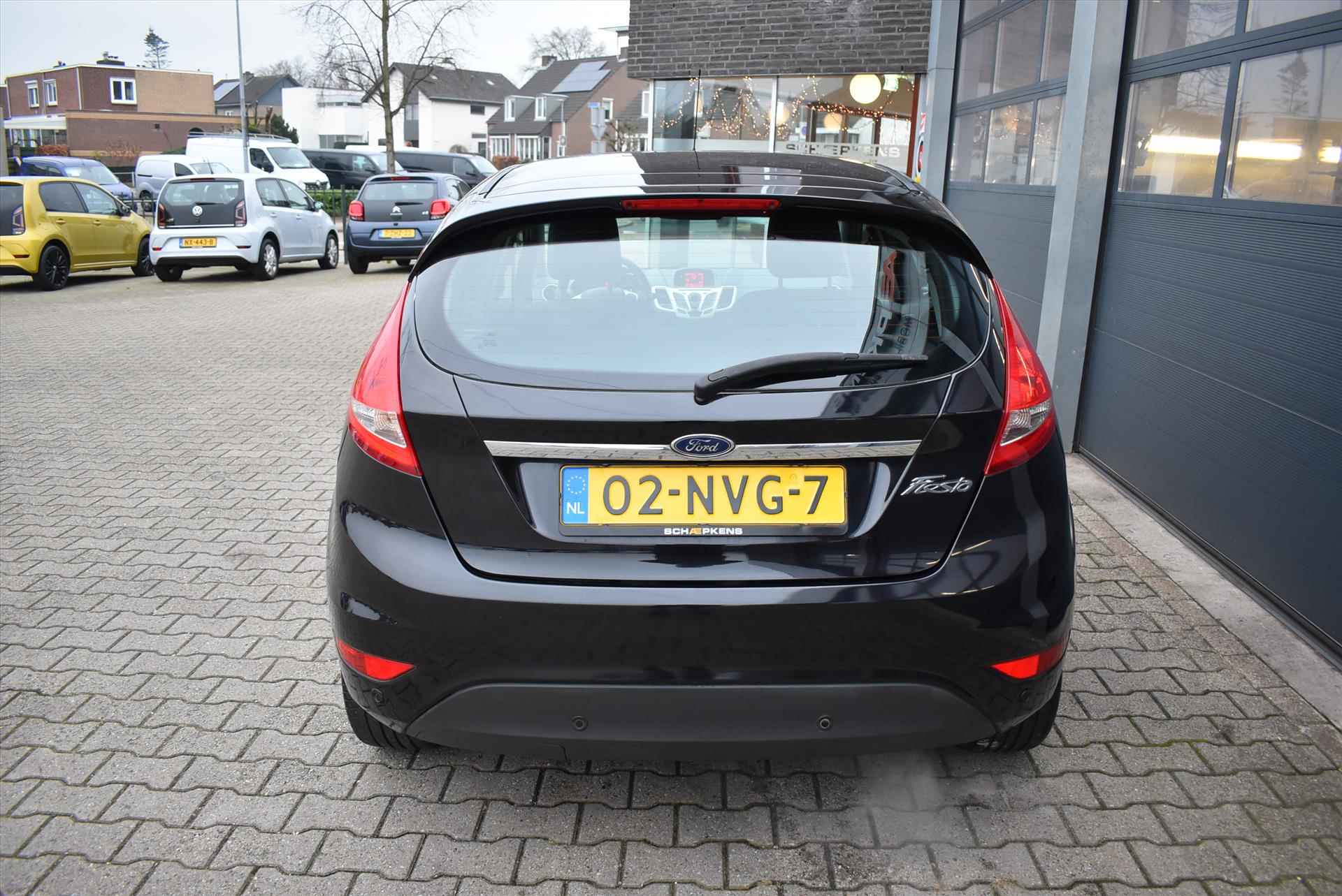 FORD Fiesta 1.25 82pk Titanium - 12/27