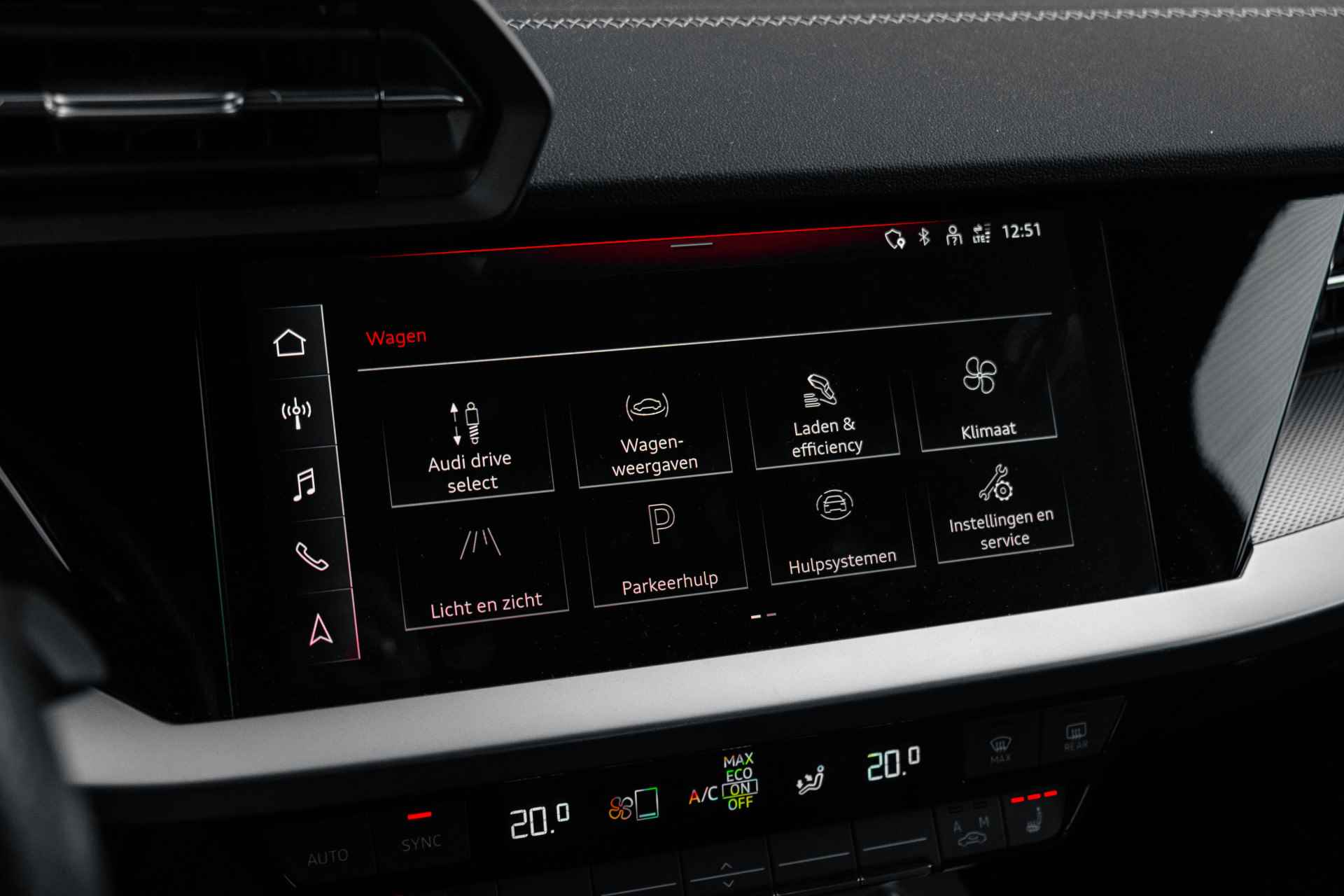 Audi A3 Sportback 40 TFSI e S edition | LED-koplampen | Stoelverwarming | Audi Smarthphone Interface | Parkeerhulp Plus - 56/61