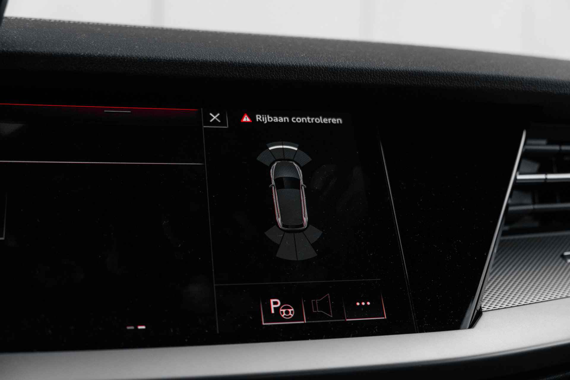 Audi A3 Sportback 40 TFSI e S edition | LED-koplampen | Stoelverwarming | Audi Smarthphone Interface | Parkeerhulp Plus - 61/61