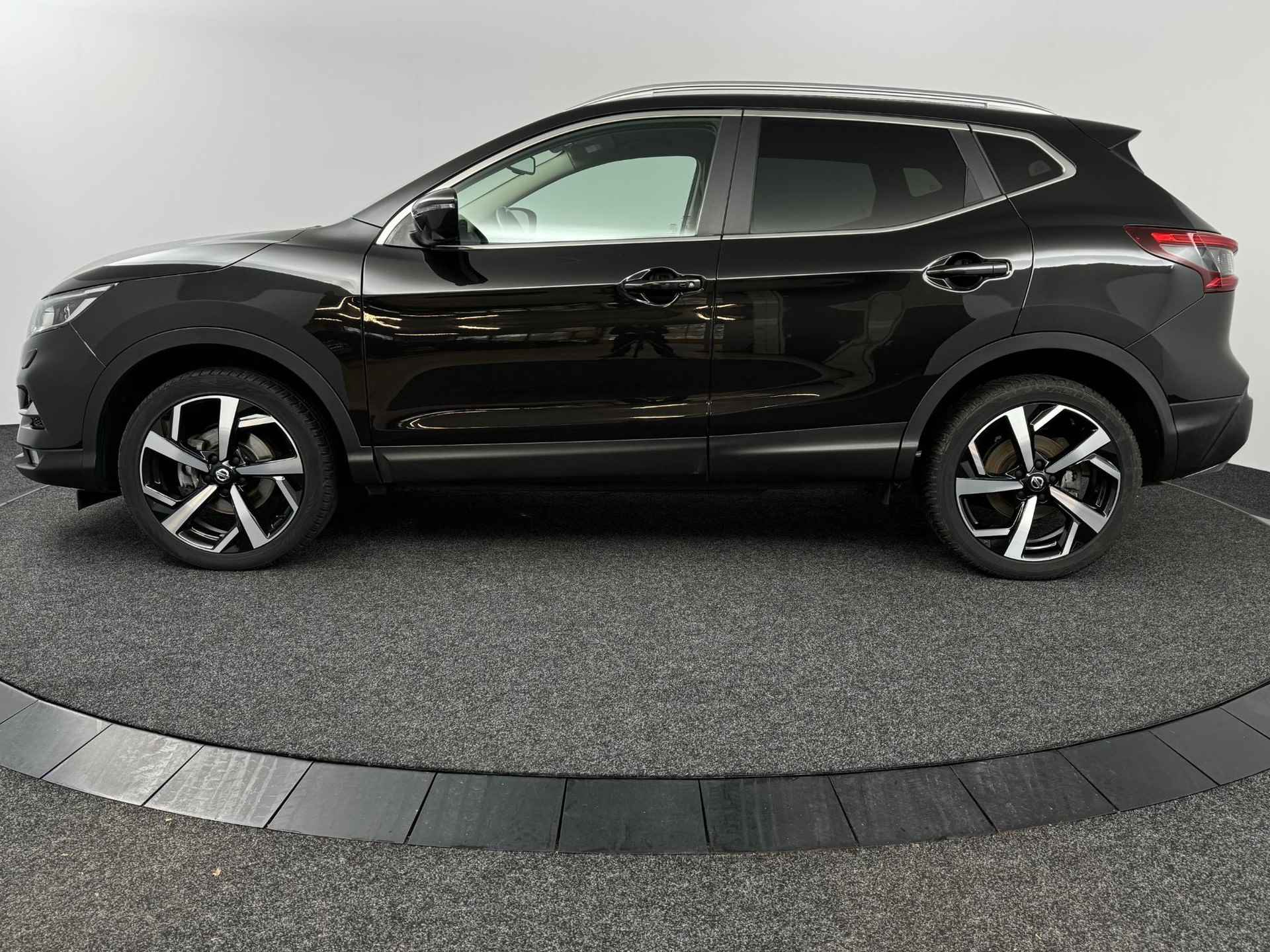 Nissan Qashqai 1.3 DIG-T 159 Tekna Navigatiesysteem | Achteruitrijcamera | Trekhaak - 14/46