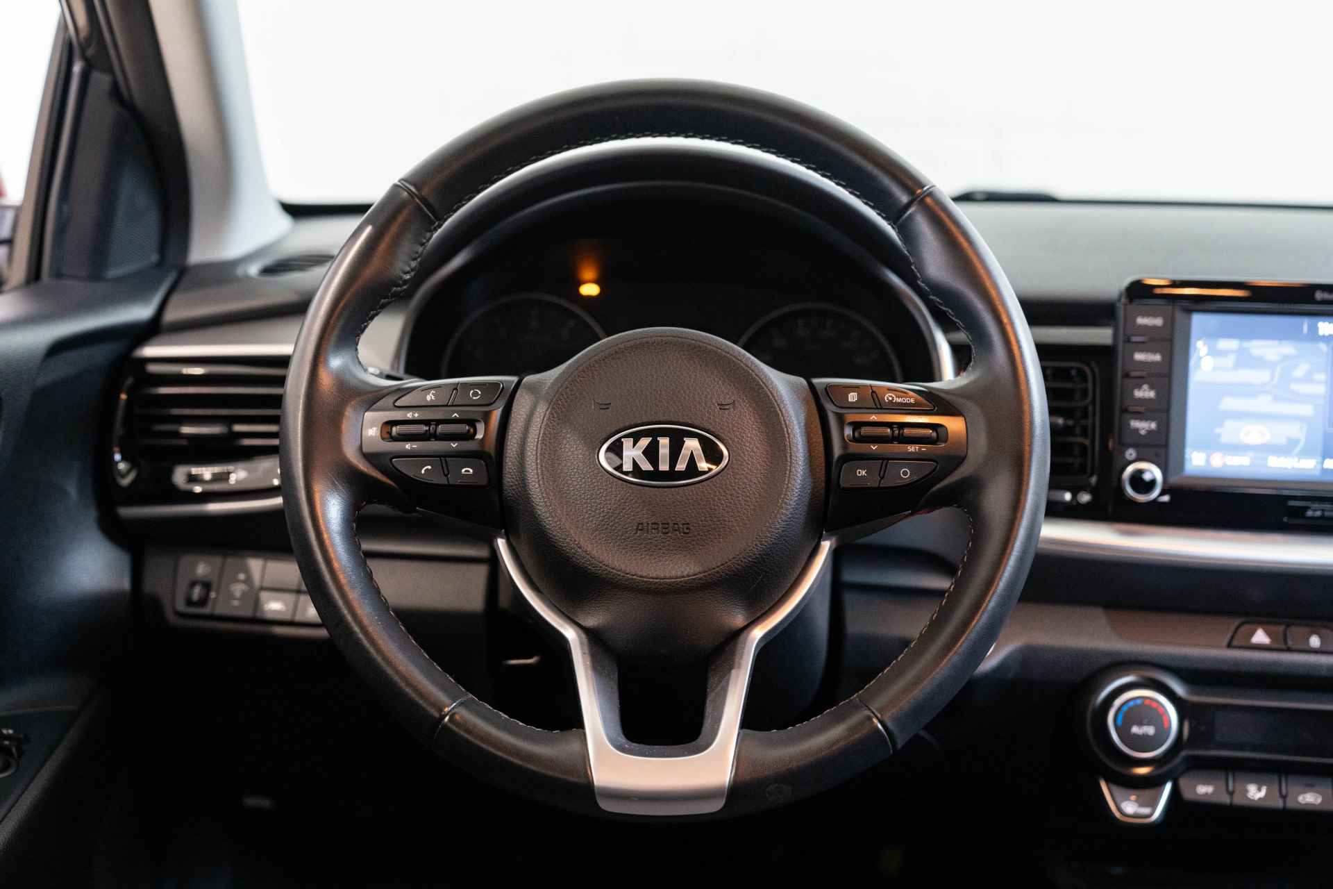 Kia Stonic 1.0 T-GDi DynamicPlusLine | Trekhaak | Camera | Navigatie | Climate Controle | Keyless Entry | - 37/37