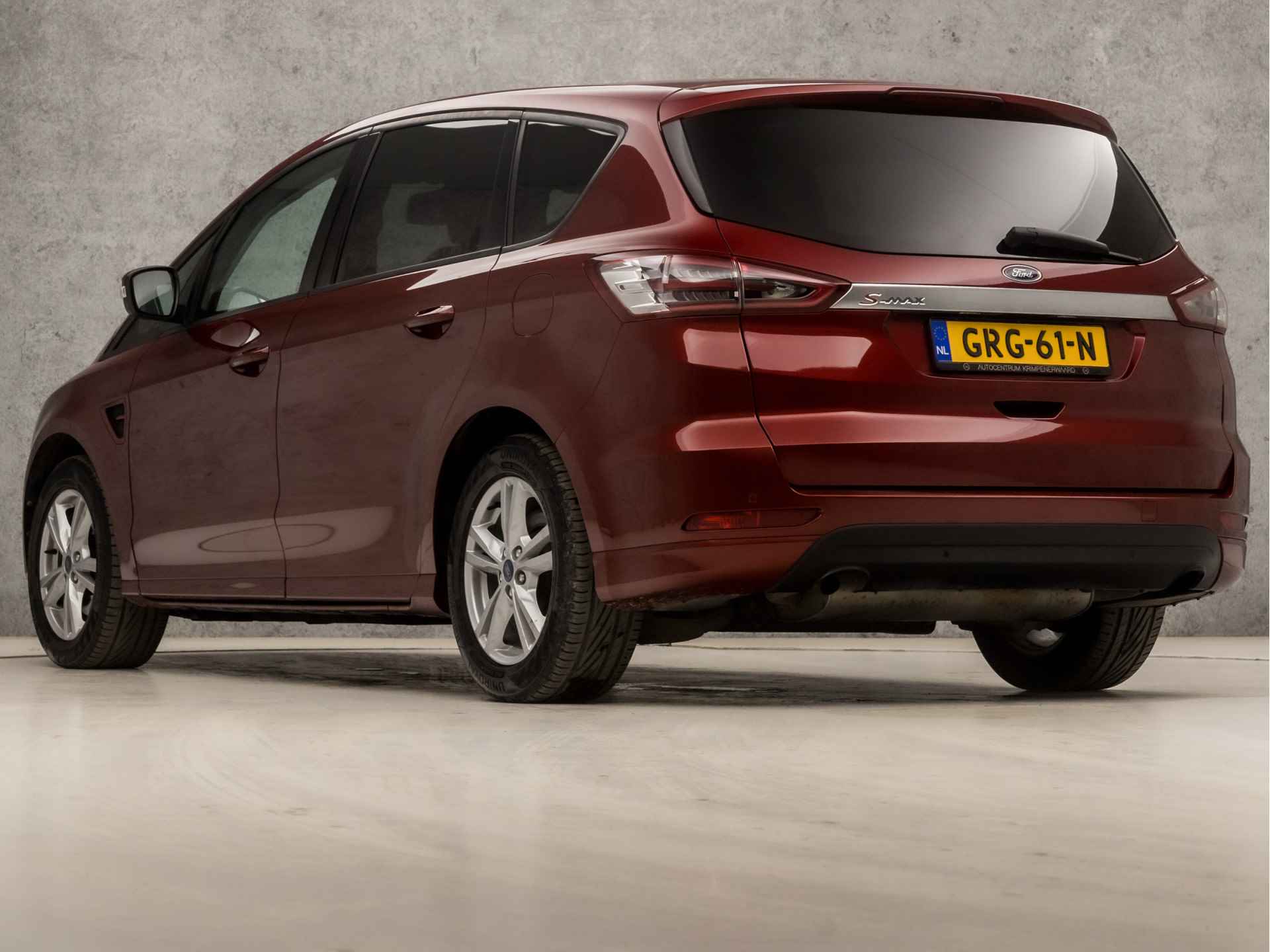 Ford S-Max 1.5 Titanium 7 Persoons 161Pk (PANORAMADAK, NAVIGATIE, STOELVERWARMING, GETINT GLAS, SPORTSTOELEN, CRUISE, NIEUWE APK, LM VELGEN, NIEUWSTAAT) - 3/34