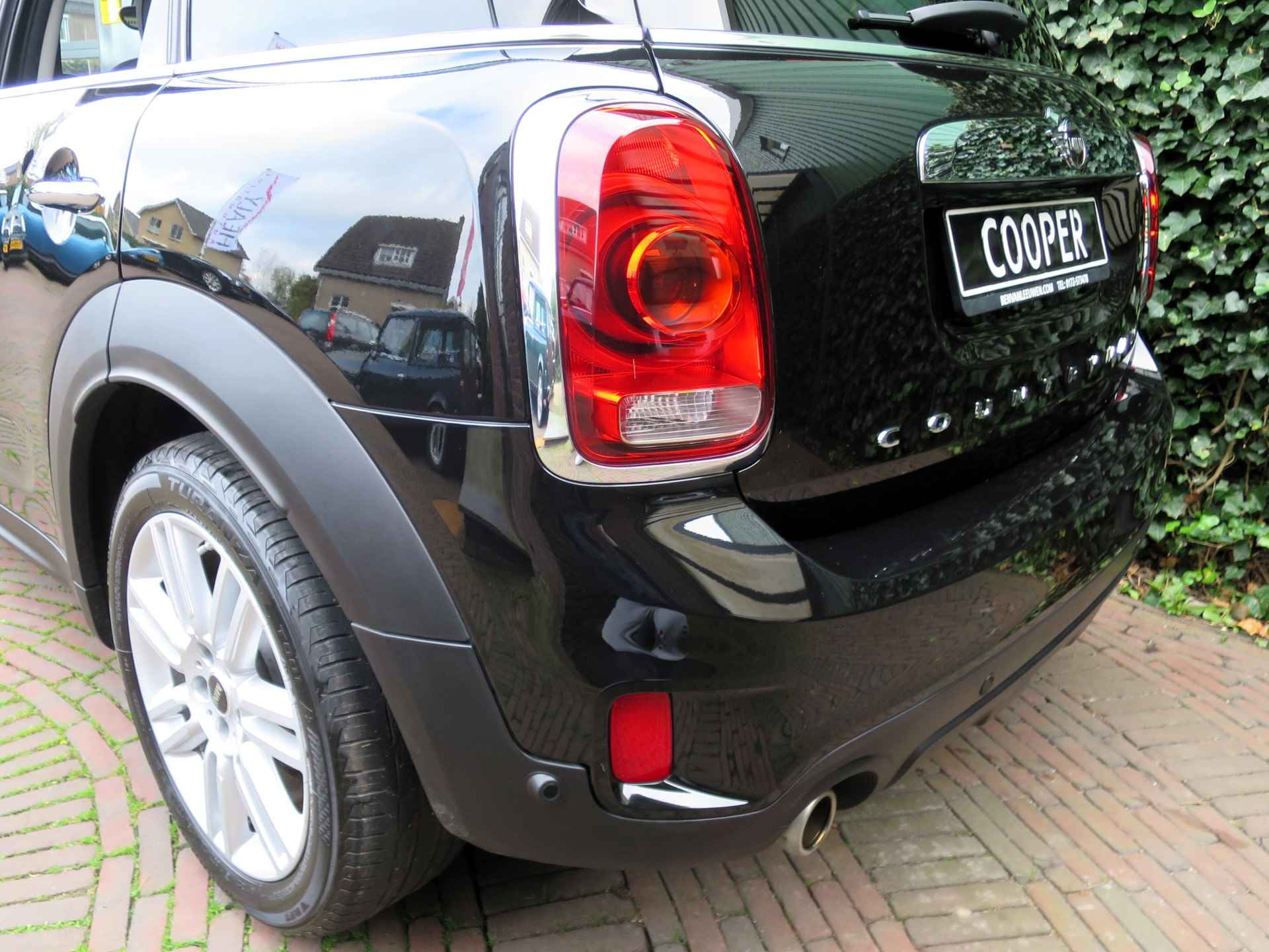 MINI Countryman 1.5 Cooper Chili F60 automaat met DAB, Apple CarPlay, ACC, LED en 18" - 28/46