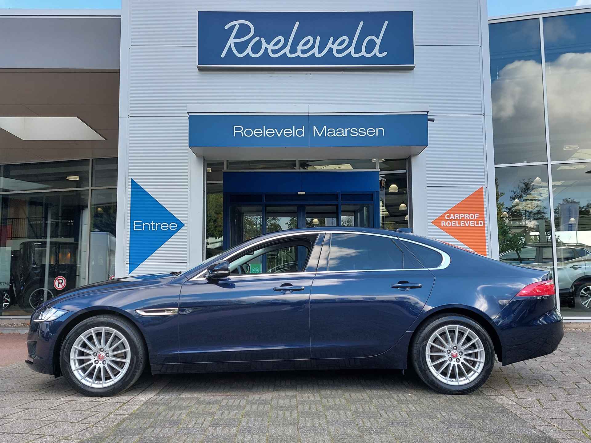 Jaguar XF 2.0T 200pk Automaat Prestige Premium Business Pack | Origineel NL | Navi | Clima | Cruise | Bi-Xenon | Leder+Verwarmd+Elek.Vestel | Pdc V+A+Camera | Privacy Glass | 18''lm | Trekhaak - 4/53