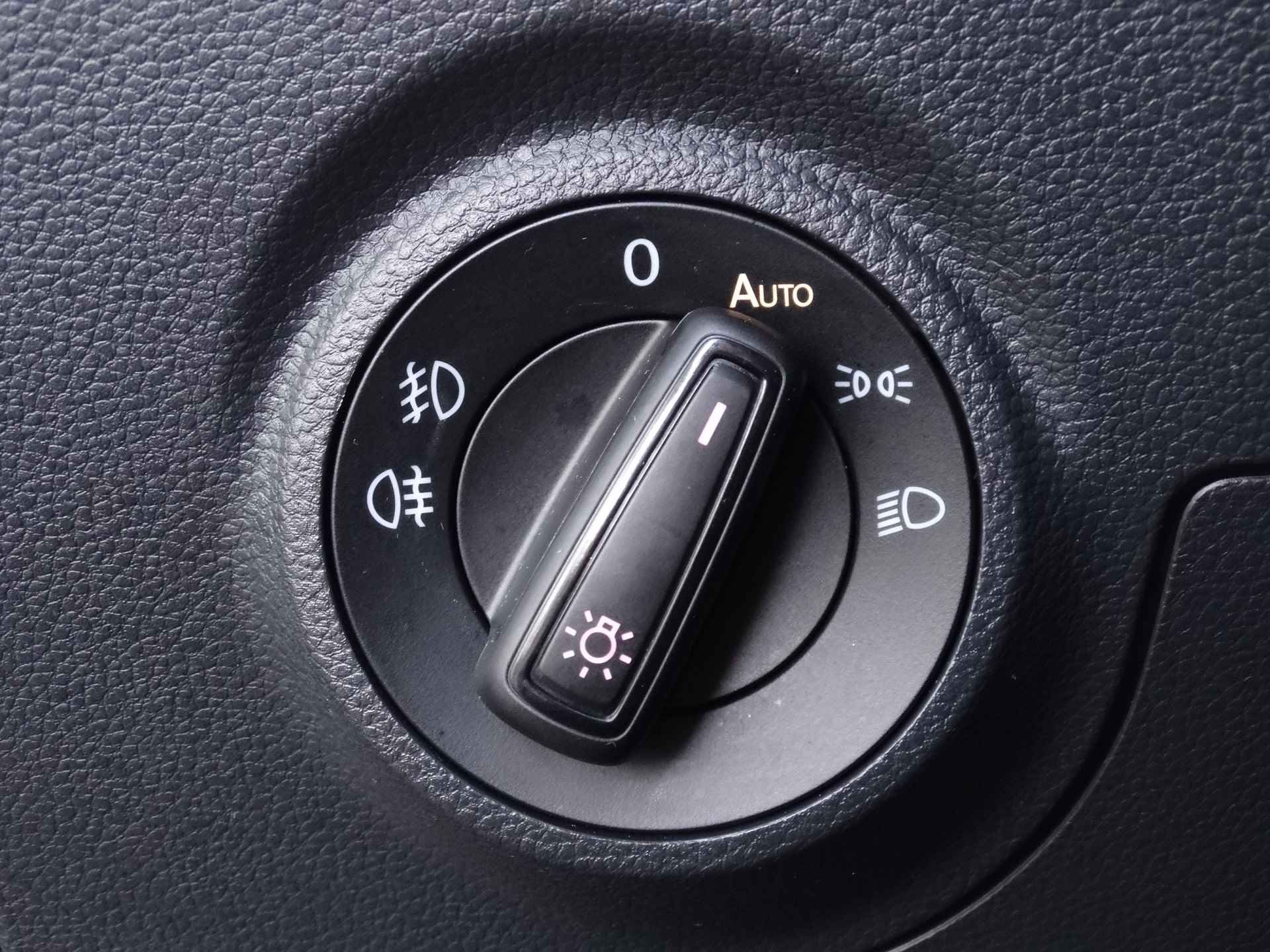 SEAT Ibiza 1.5 TSI 150 PK DSG Sport | Parkeersensoren voor + achter | Climate Control | Carplay - 15/28