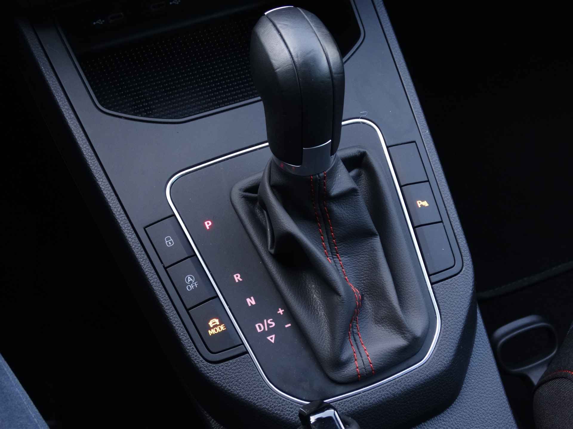 SEAT Ibiza 1.5 TSI 150 PK DSG Sport | Parkeersensoren voor + achter | Climate Control | Carplay - 28/28