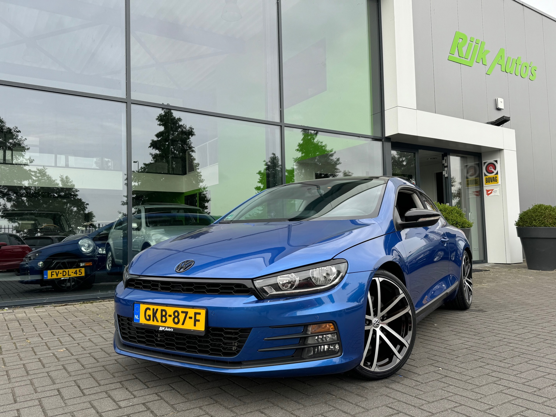 Volkswagen Scirocco 2.0 TSI * Panoramadak * Cruise Control * Stoelverwarming