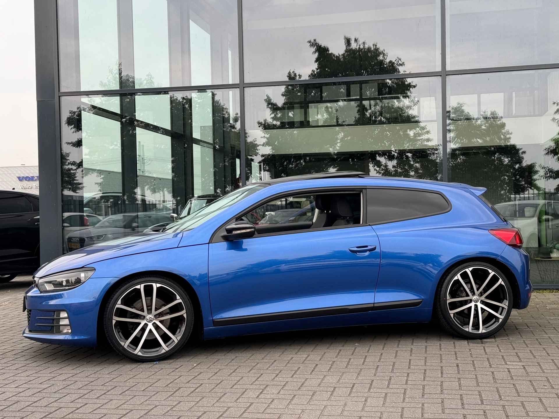 Volkswagen Scirocco 2.0 TSI * Panoramadak * Cruise Control * Stoelverwarming - 2/27