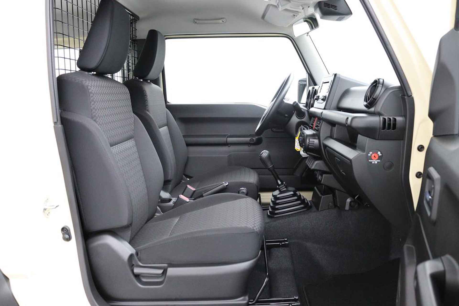 Suzuki Jimny 1.5 Professional | 4X4 | 6 Jaar Garantie | Nieuw | Direct Leverbaar | - 14/42
