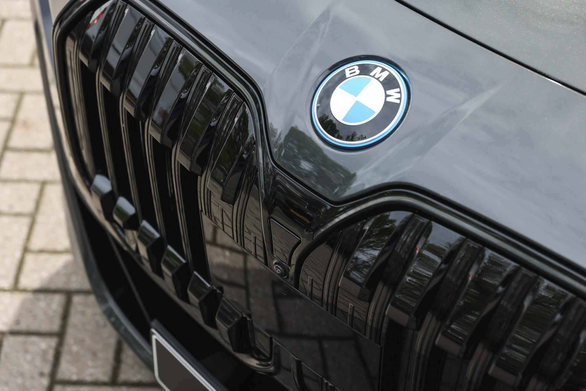 BMW 7 Serie 750e xDrive High Executive M Sport Automaat / Panoramadak Sky Lounge / Bowers & Wilkins / Trekhaak / Active Steering / Parking Assistant Professional / Multifunctionele Stoelen - 31/44