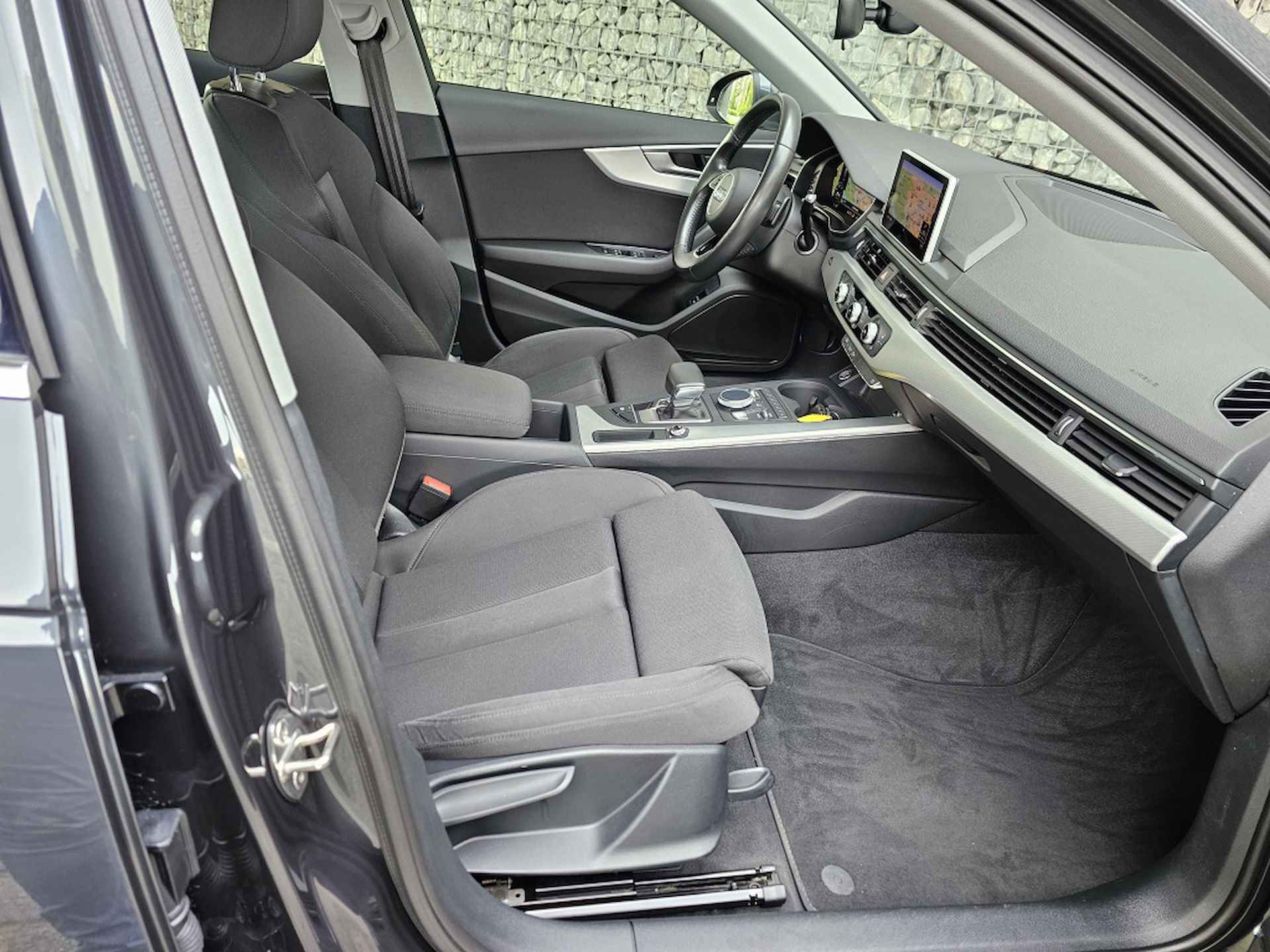 Audi A4 Avant 2.0 T 190PK | Digitaal Dashboard | Trekhaak - 20/22