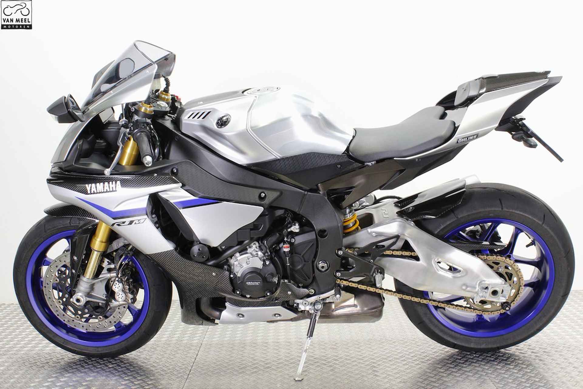 Yamaha R1 M - 4/22