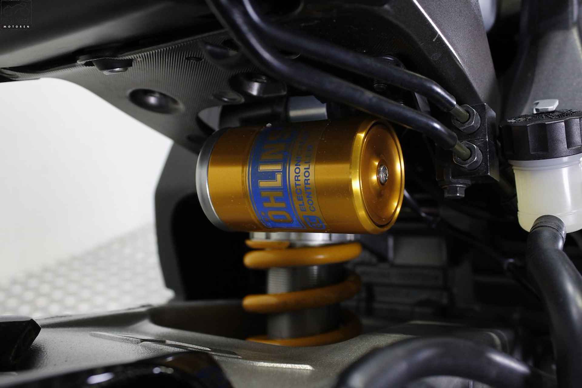 Yamaha R1 M - 16/22