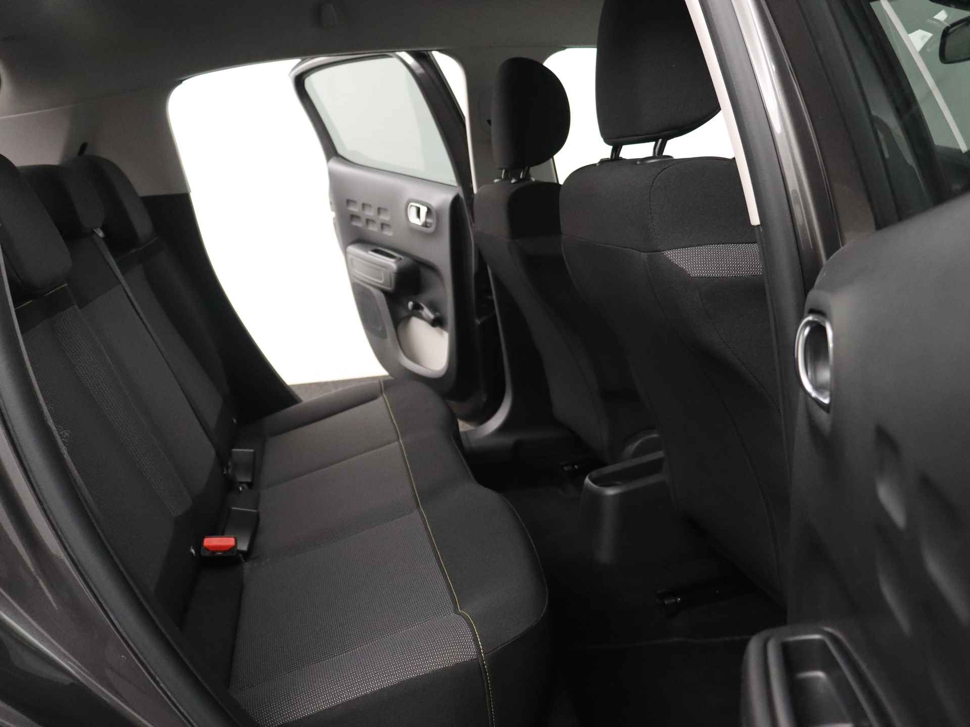 Citroën C3 PureTech 83pk Feel Edition | Rijklaar | Navigatie | parkeersensoren achter | Apple carplay / android auto | - 9/25