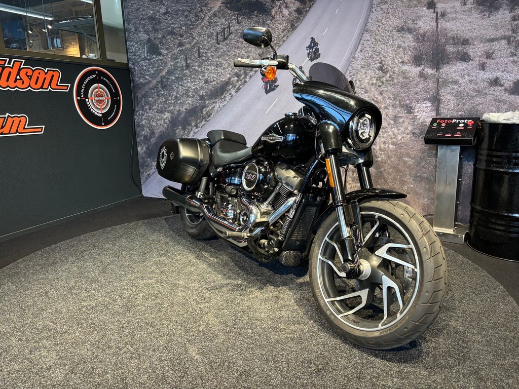 Harley-Davidson FLSB Sport Glide