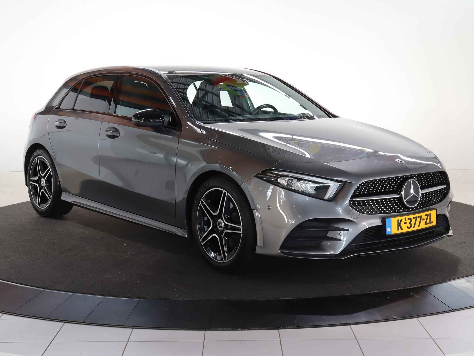 Mercedes-Benz A-klasse 180 Business Solution AMG | Widescreen | 18 Inch | Stoelverwarming | Achteruitrijcamera | Spoorassistent | LED Koplampen | - 21/23