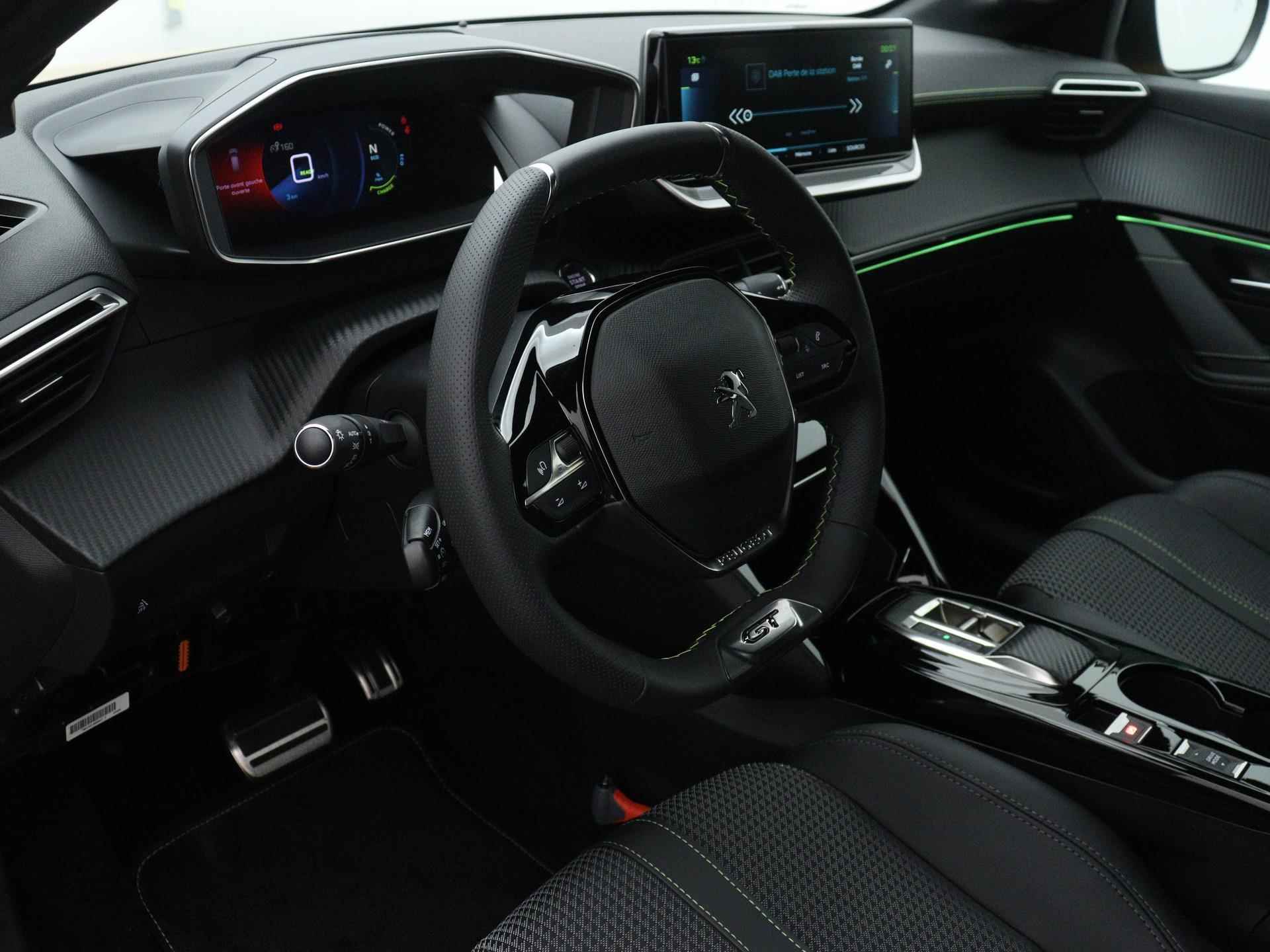Peugeot e-208 EV 50 kWh GT 136pk Automaat | Navigatie | Dodehoek Detectie | Parkeersensoren Voor/ Achter | Licht Metalen Velgen 17" | Voorstoelen Verwarmd - 19/40