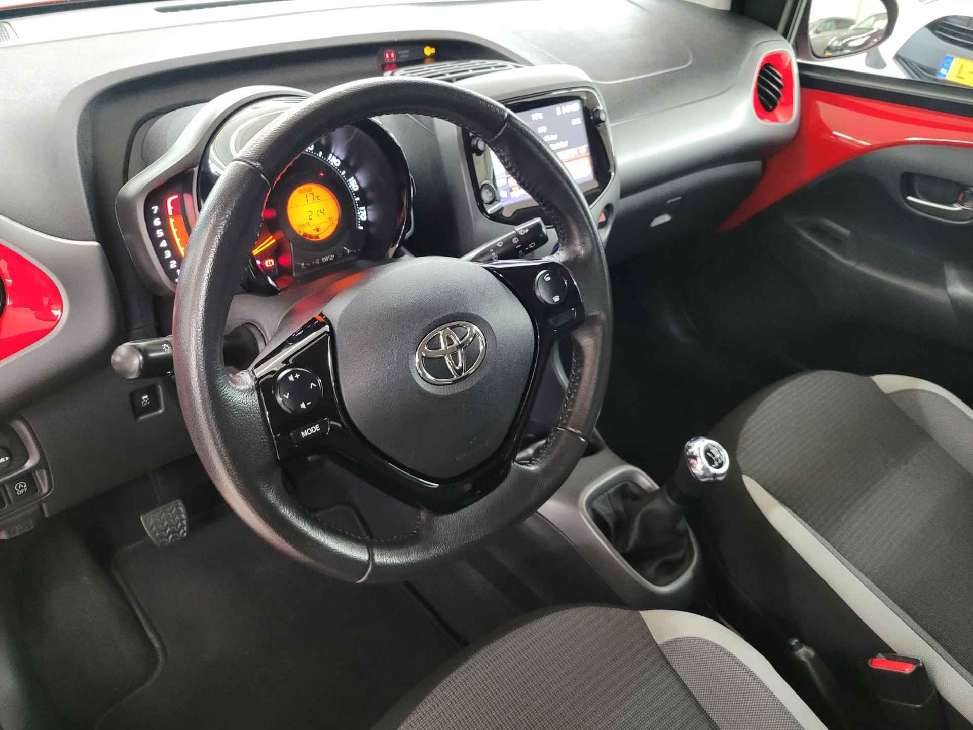 Toyota Aygo 1.0 VVT-i x-play - 20/30