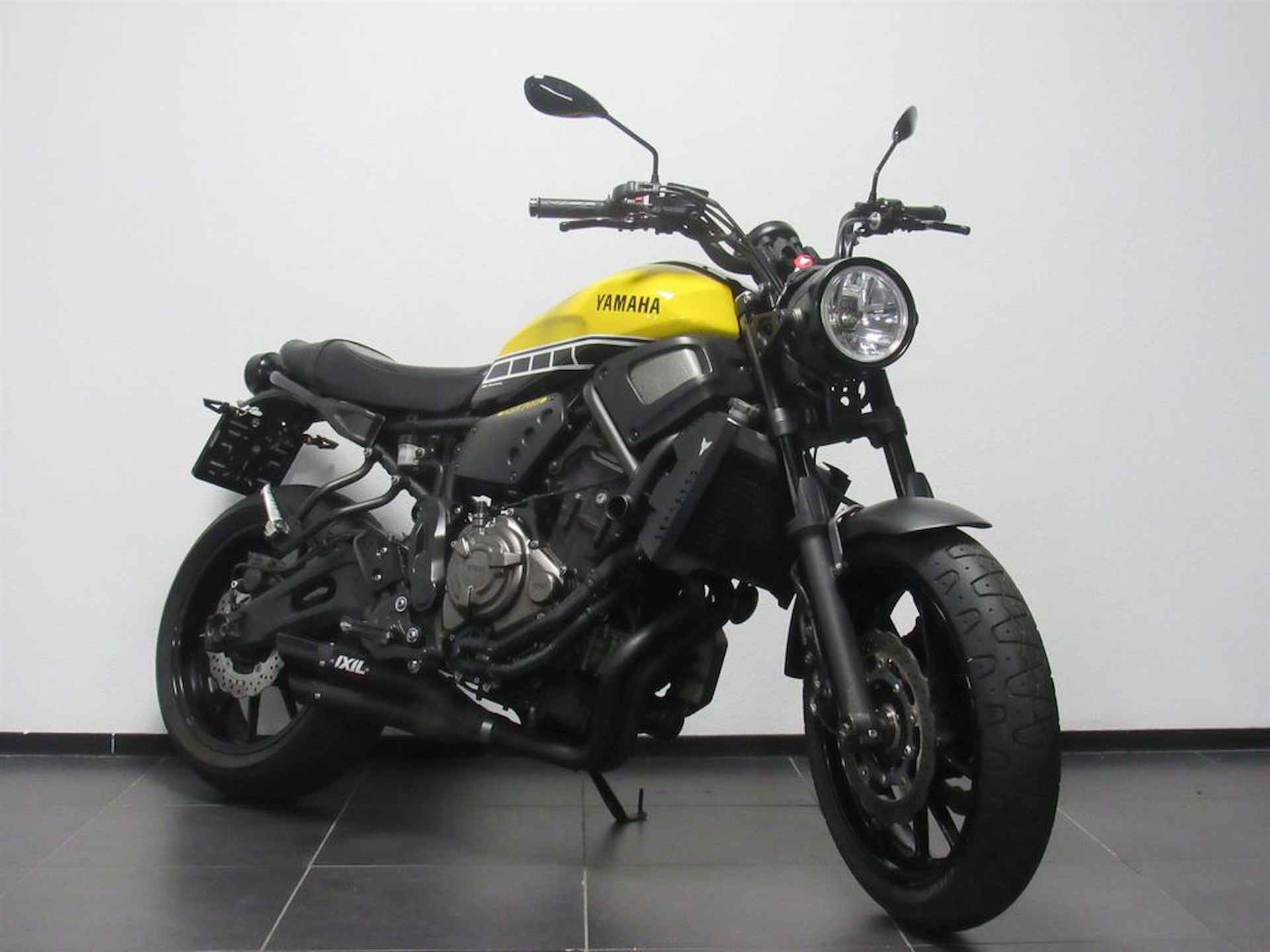 Yamaha XSR 700 ABS - 2/14