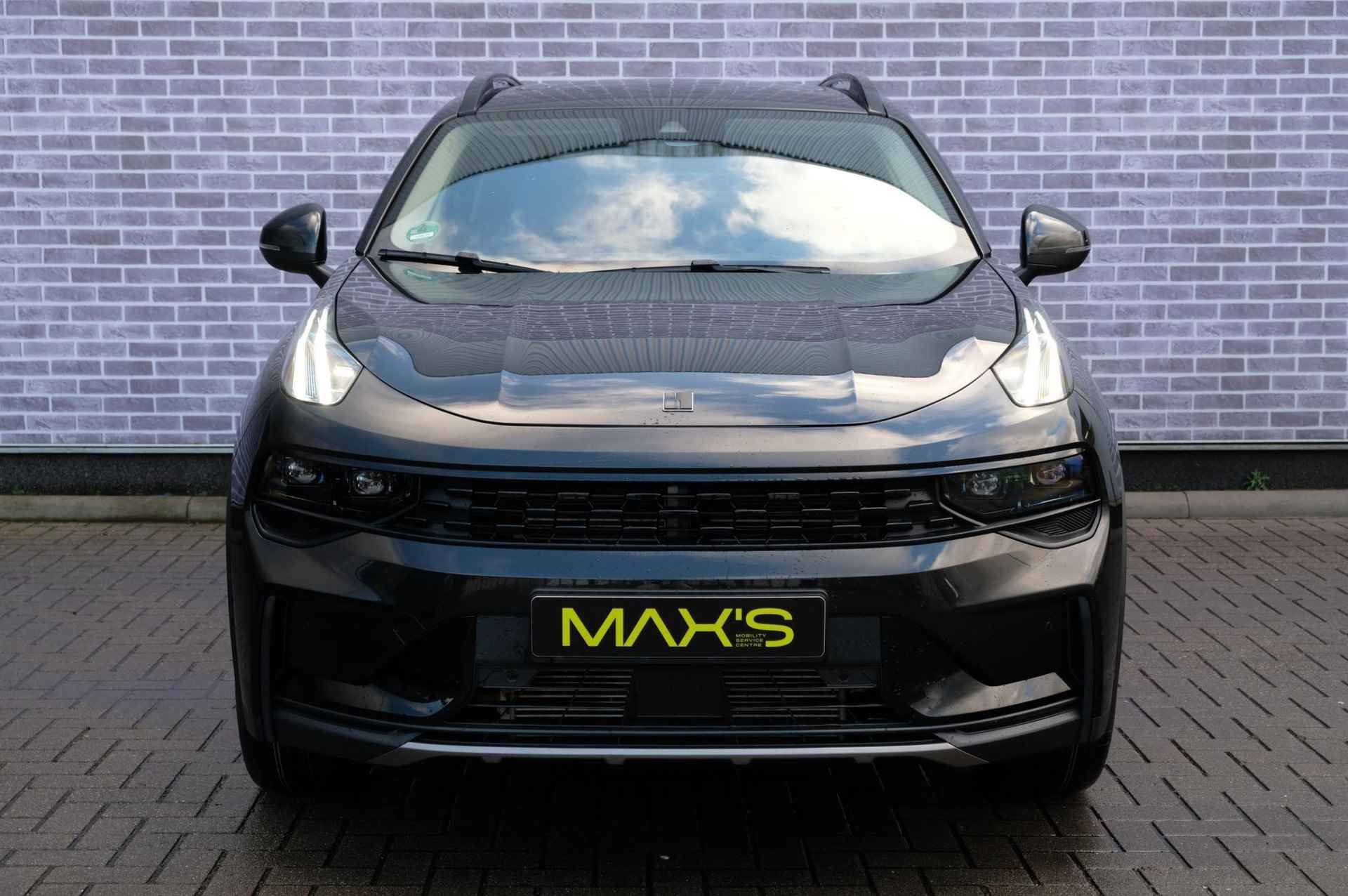 Lynk & Co 01 PHEV | Elegante SUV | BLACKPACK | Panoramadak | Adaptive Cruise Control | Fullmap Navigatie | Premium Audio Systeem | 360 gr. camera | Apple Carplay/Android Auto | Keyless Entry | Stoelverwarming - 15/29