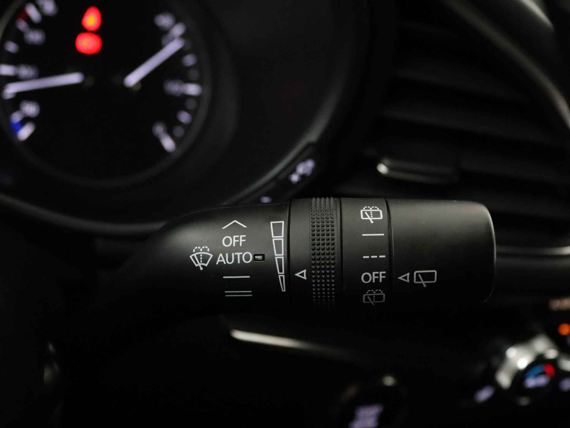 Mazda 3 2.0 e-SkyActiv-X M Hybrid 186 Luxury | i-Activesense Pack | Bose | - 24/40