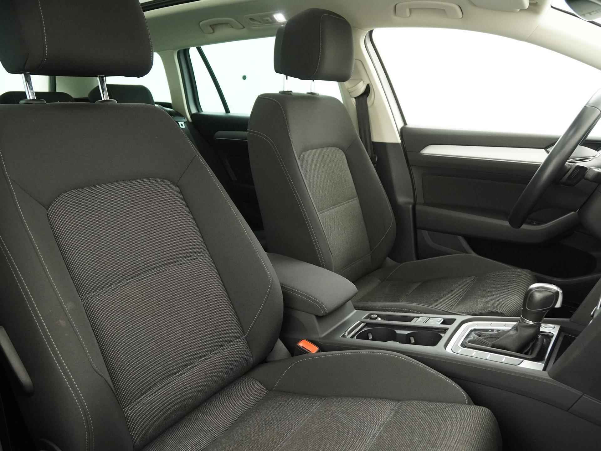 Volkswagen Passat Variant 1.5 TSI Comfortline DSG | Digital Cockpit | Panoramadak | Camera | Zondag Open! - 23/36