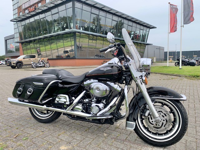 Harley-Davidson FLHR ROAD FLHRC ROADKING