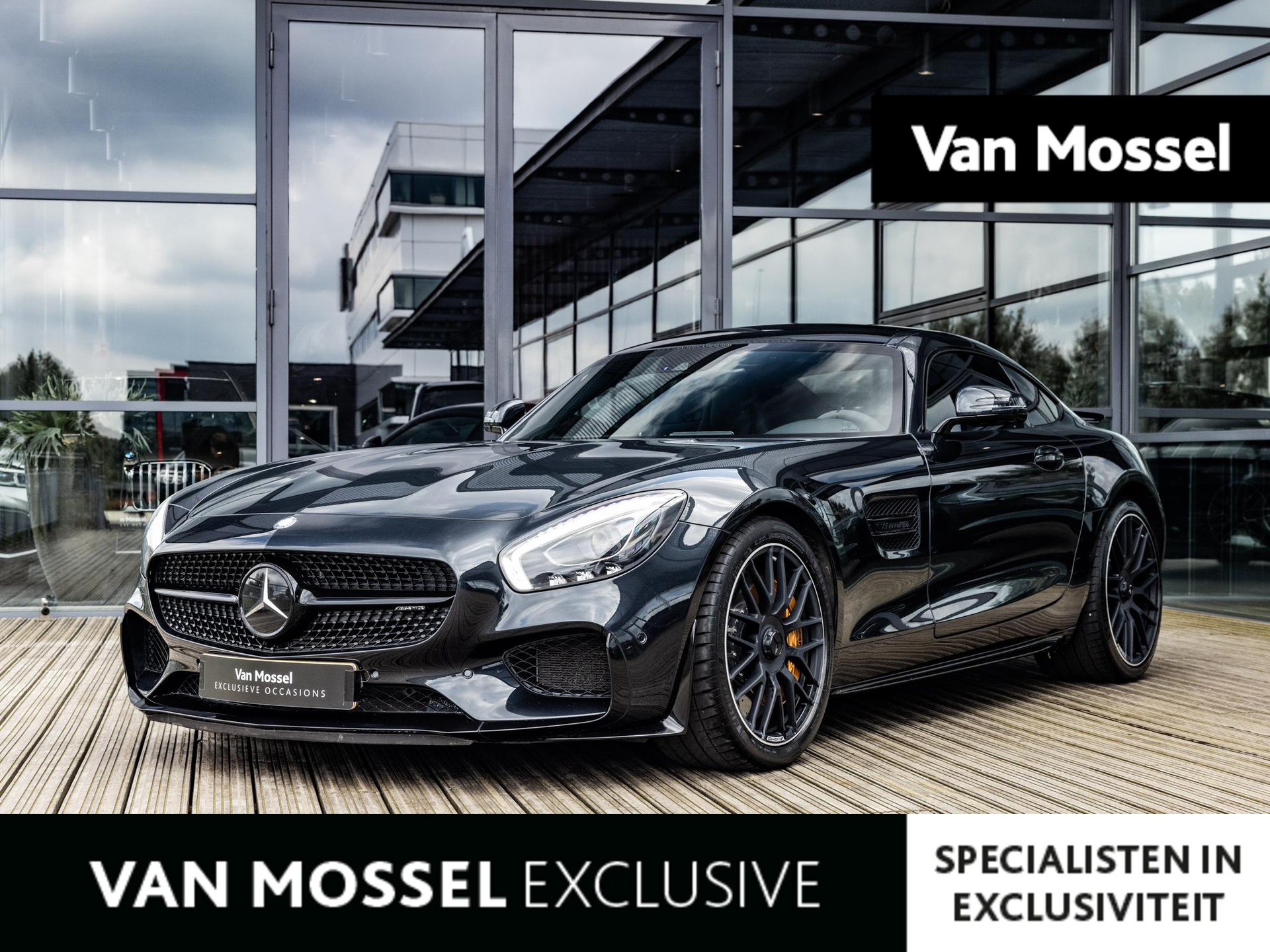 Mercedes-Benz AMG GT 4.0 S | AMG PERFORMANCE STOELEN | AMG PERFORMANCE UITLAAT | AMG DYNAMIC PLUS PAKKET| 20 INCH | BURMESTER HIGH END | KEYLESS | MAGNETIETZWART | CARBON INTERIEUR | ADAPTIVE CRUISE CONTROL |