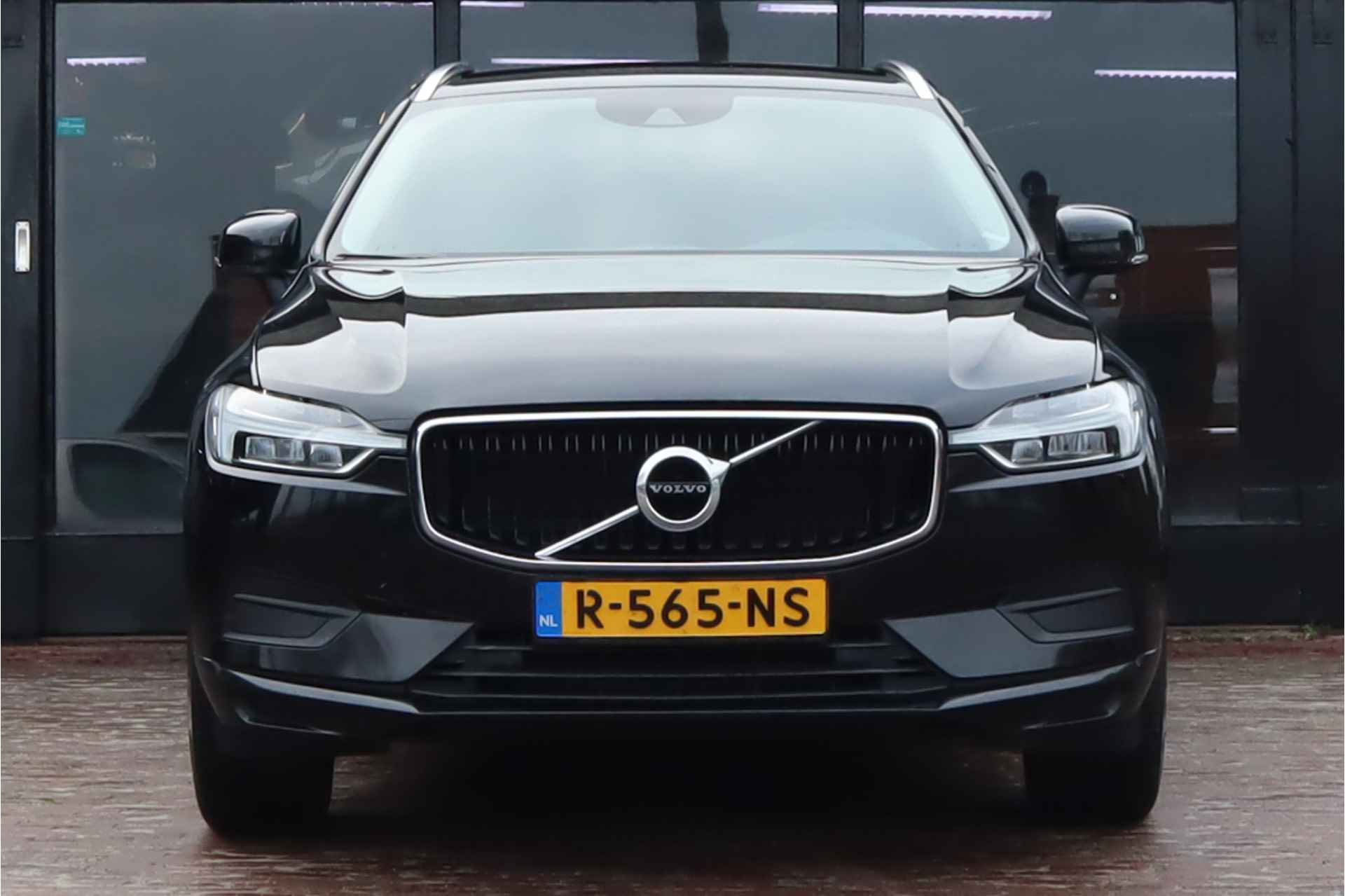 Volvo XC60 2.0 D4 Momentum | Automaat | Navigatie | Adaptive cruise control | - 14/36