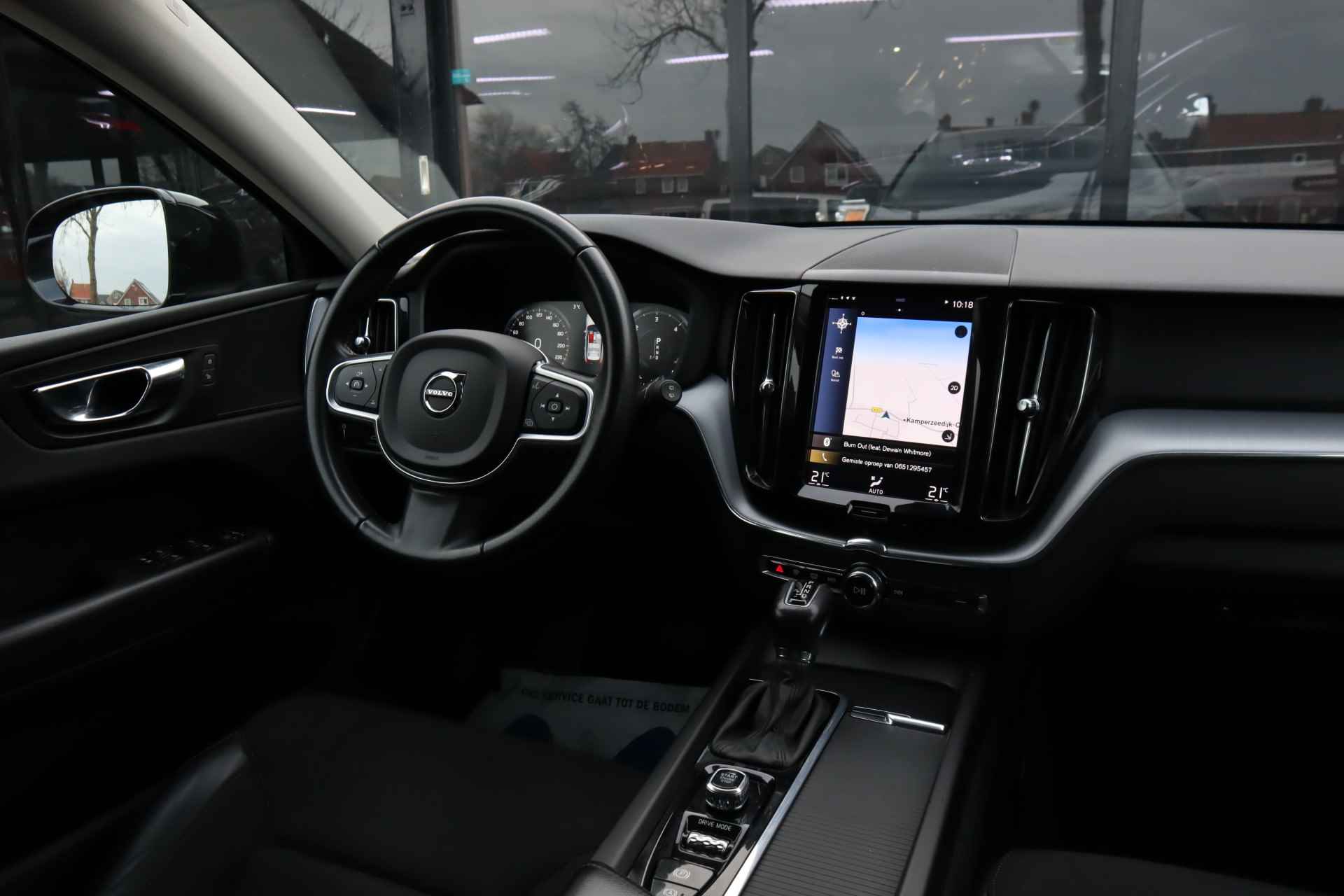 Volvo XC60 2.0 D4 Momentum | Automaat | Navigatie | Adaptive cruise control | - 35/36