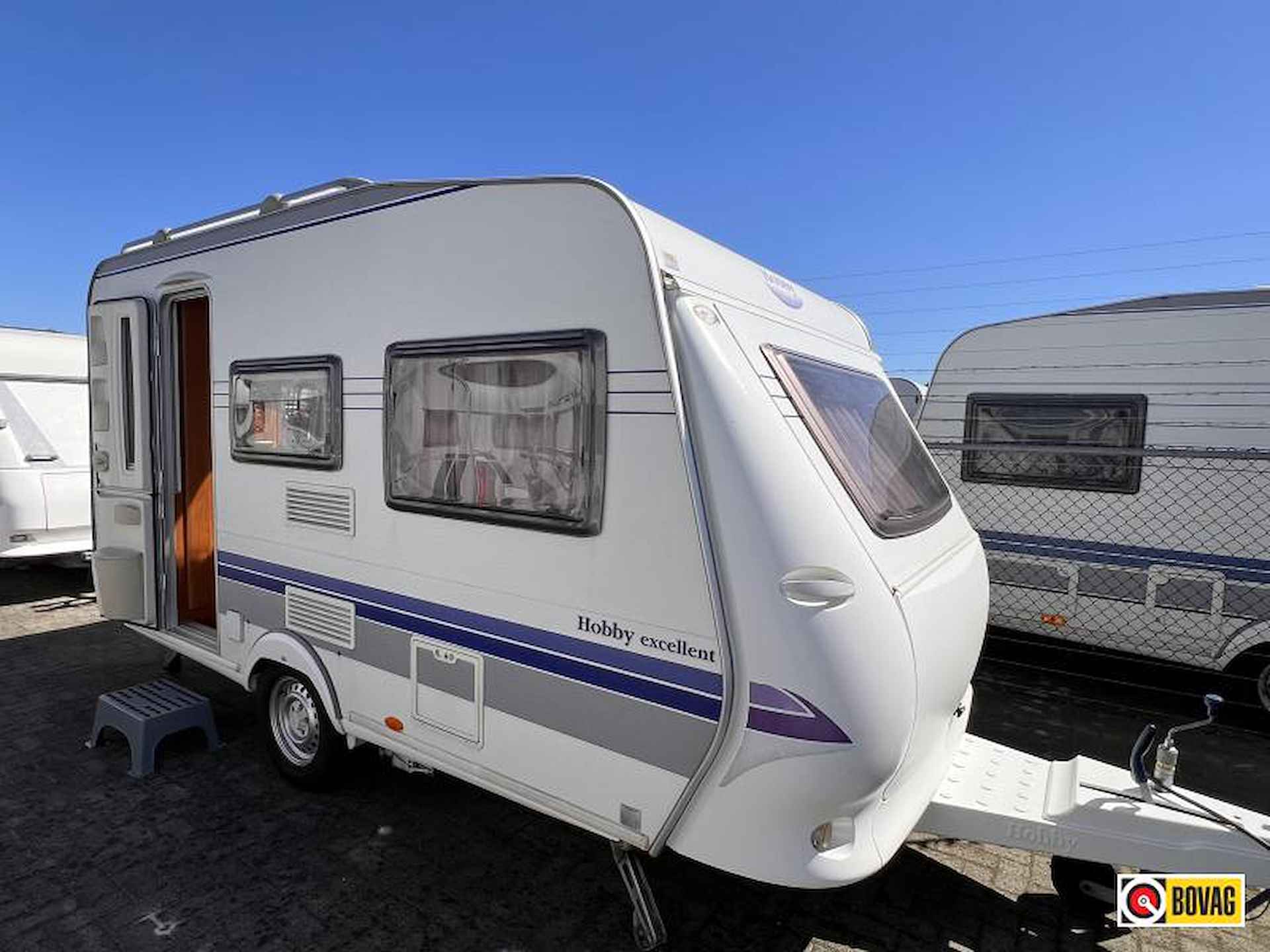 Hobby Excellent 400 SF 2007 Voortent en Mov - 1/13