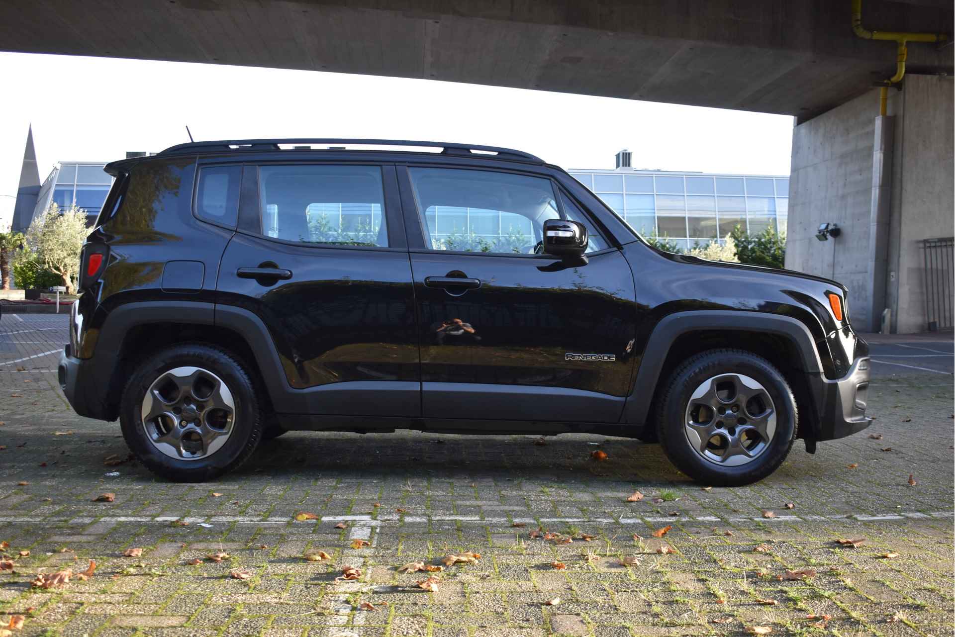 Jeep Renegade 1.4 MultiAir Latitude,ORGINEEL NEDERLANDSE AUTO , BOEKJES,NAP EN ONDERHOUDSHISTORIE Nederlandse auto.| Cruise control.|Boekjes en Onderhoud .| NAP - 8/31