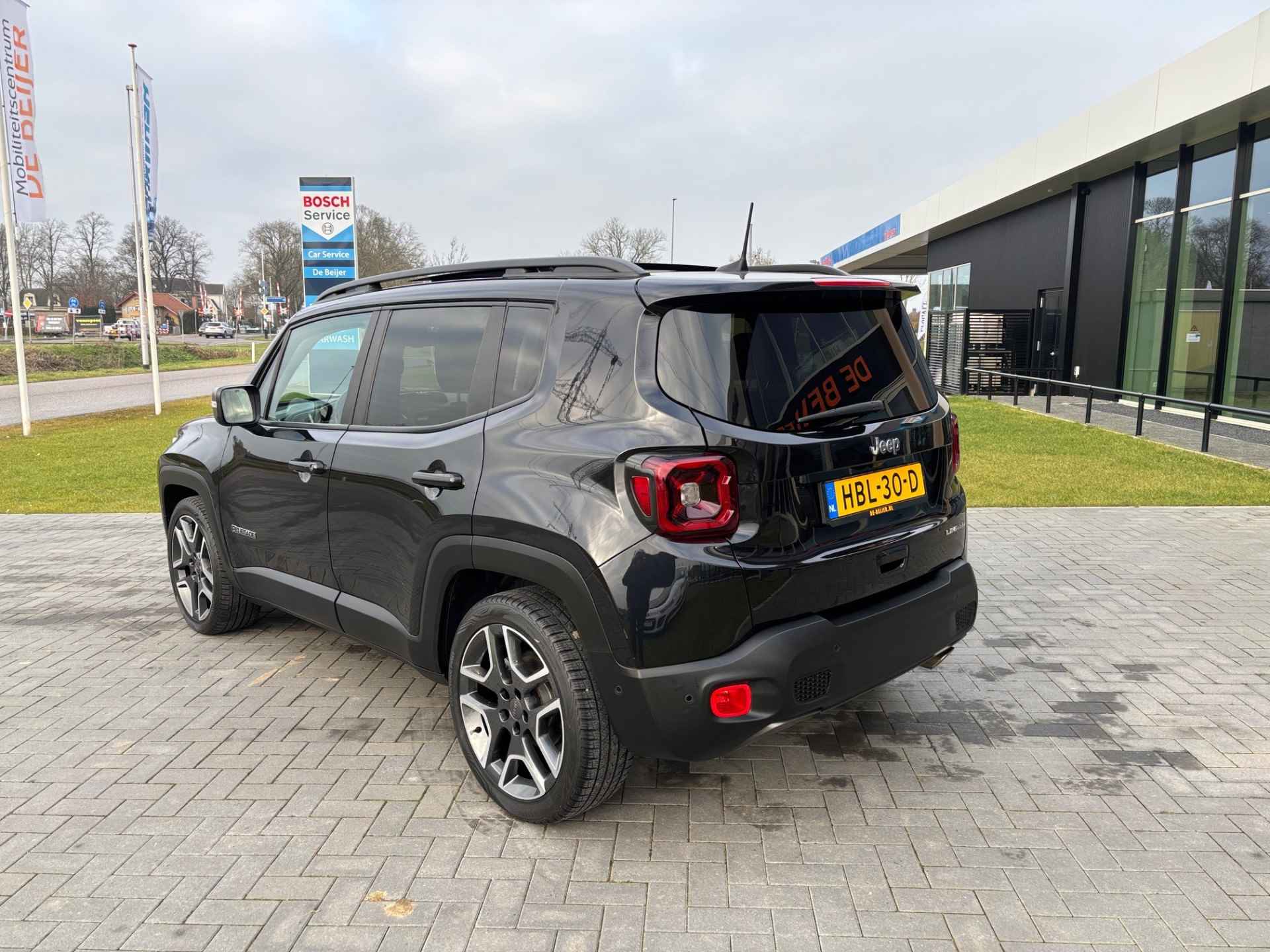 Jeep Renegade 1.3T LIMITED 150pk Automaat Pano dak I Kenwood audio - 3/50